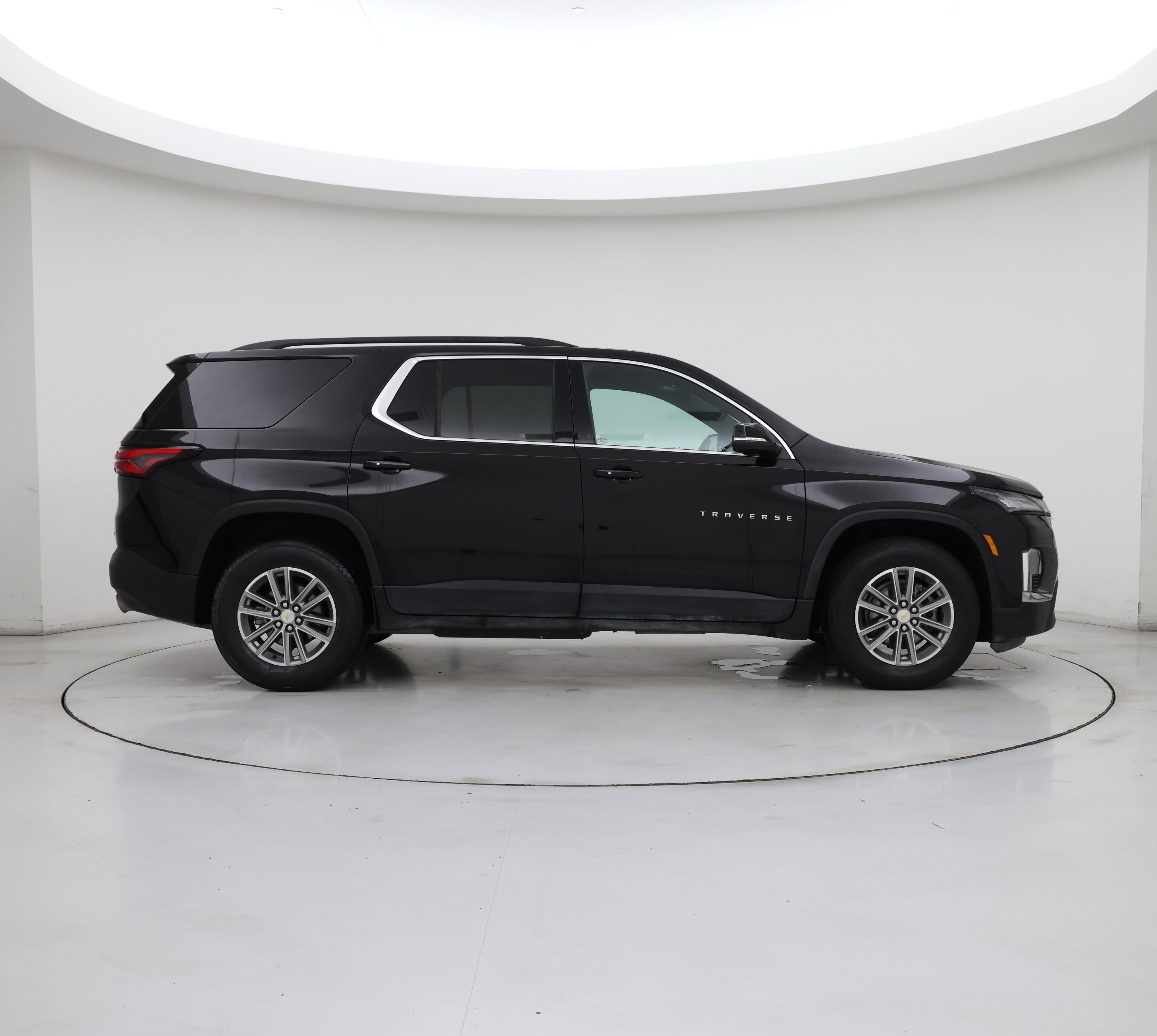 Thumbnail: 2023 Chevrolet Traverse - 7