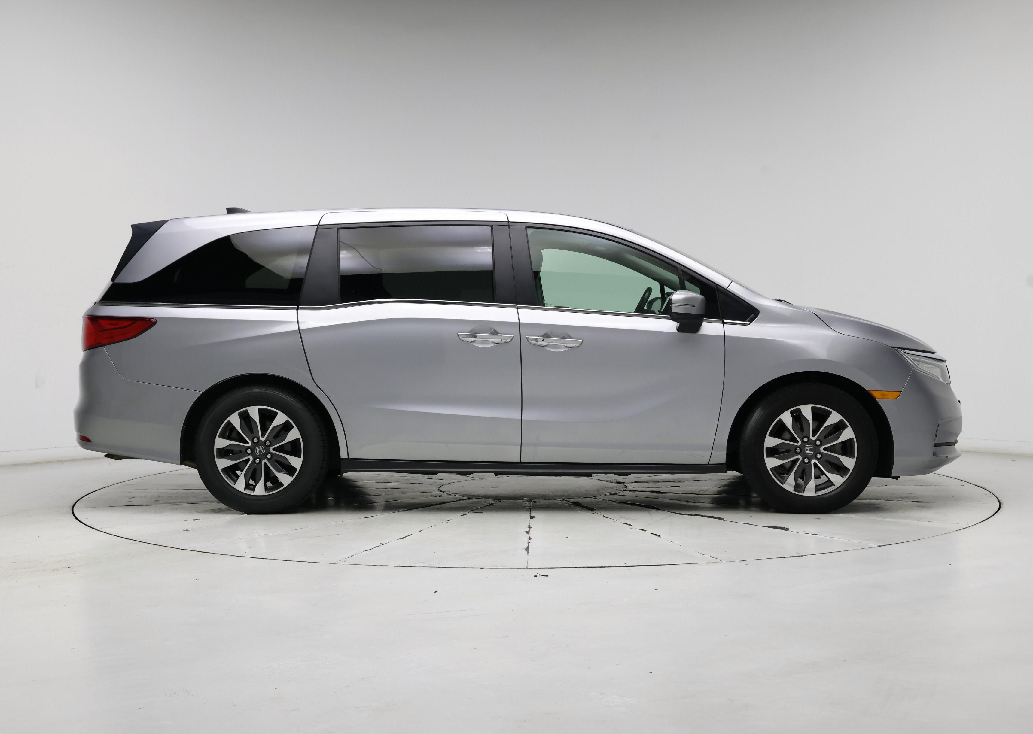 Thumbnail: 2022 Honda Odyssey - 7
