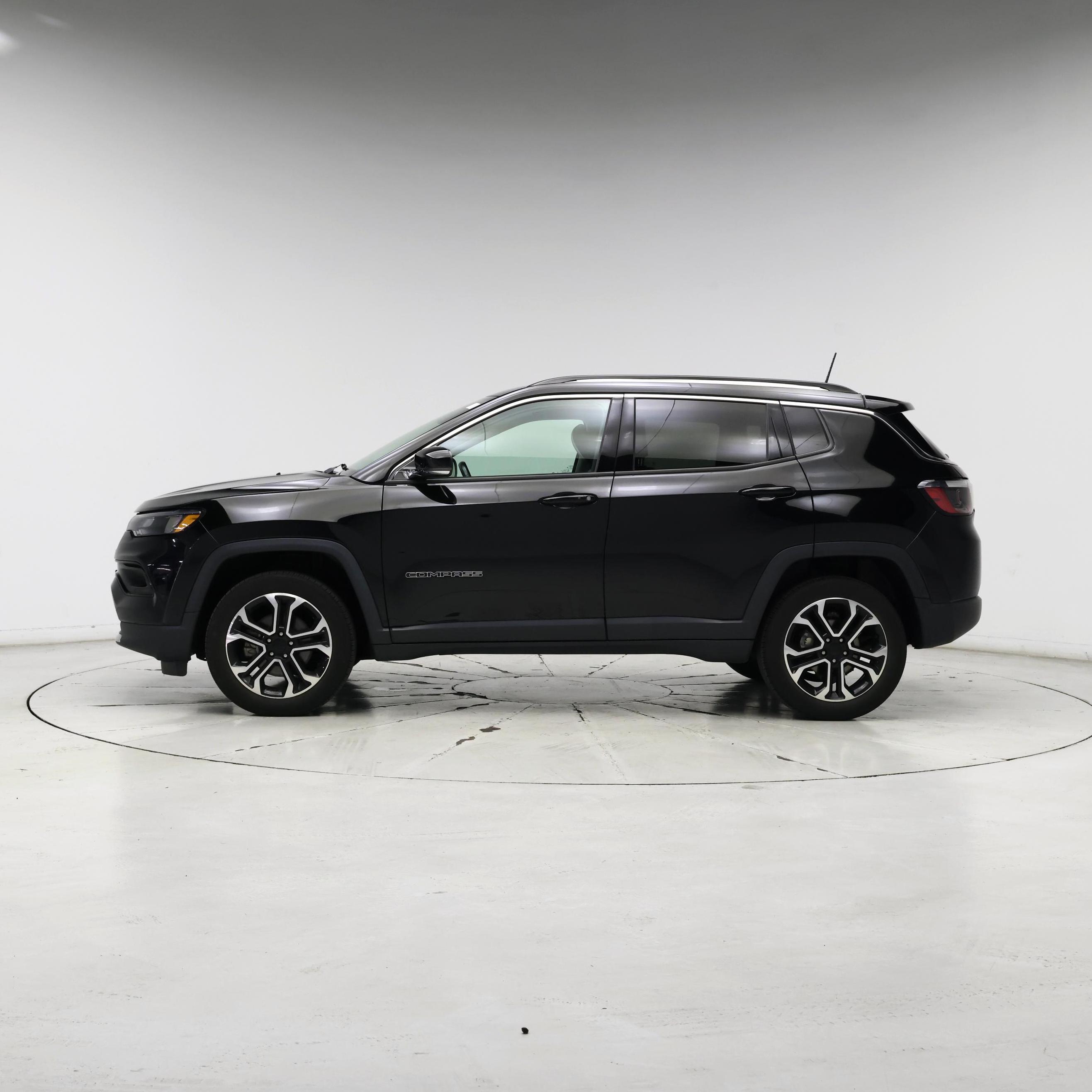 Thumbnail: 2022 Jeep Compass - 3