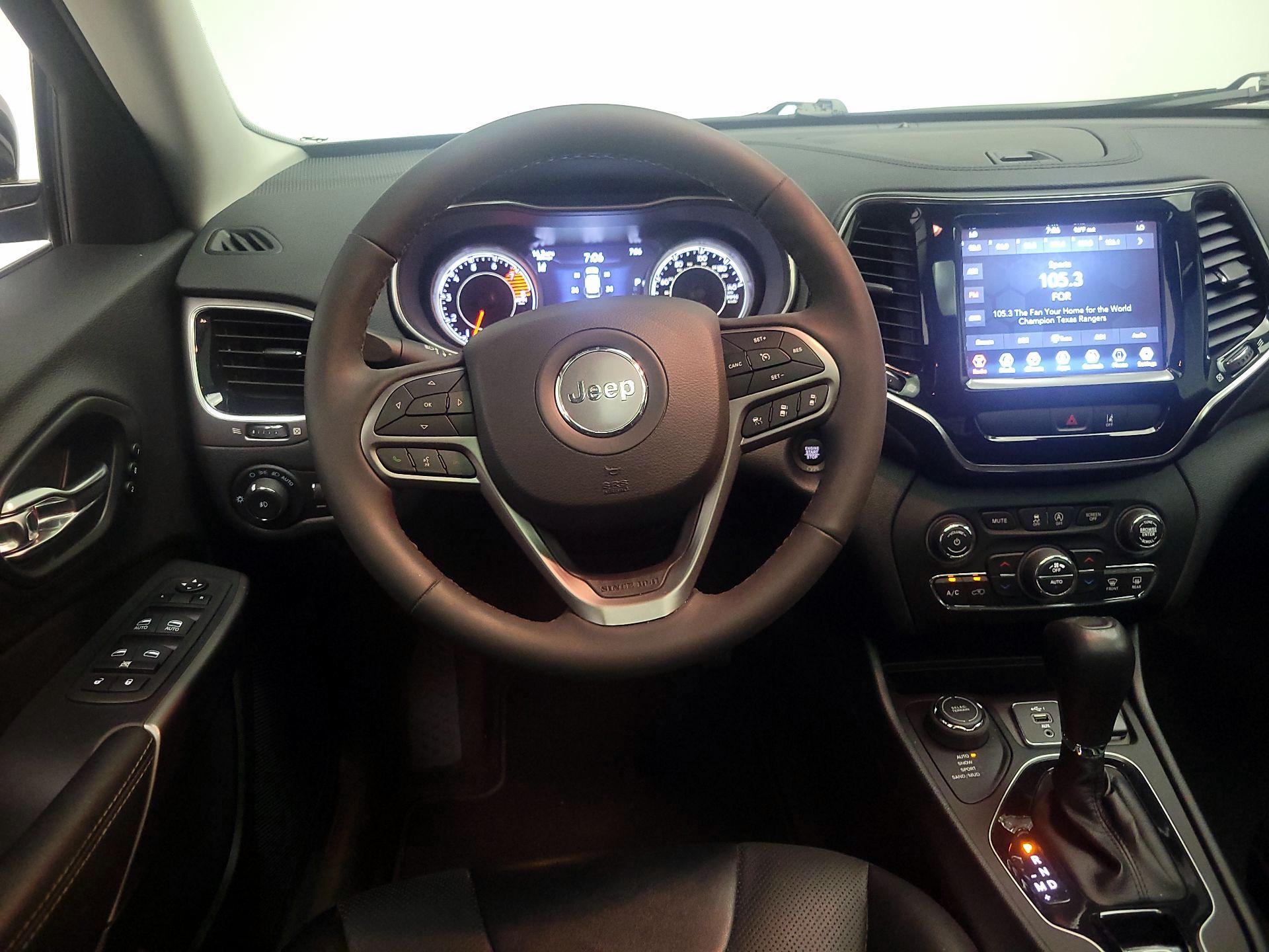 Thumbnail: 2022 Jeep Cherokee - 10