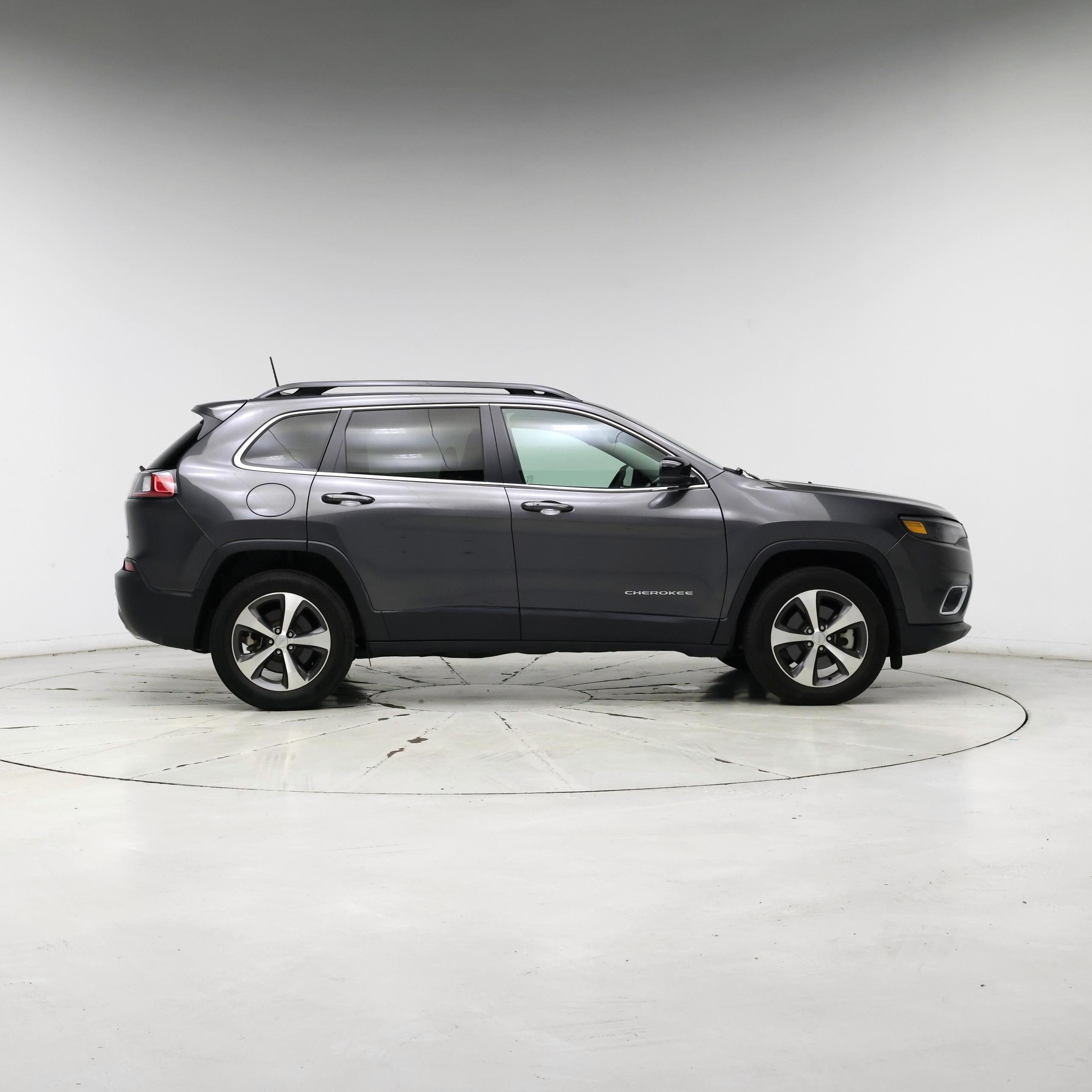 Thumbnail: 2022 Jeep Cherokee - 7