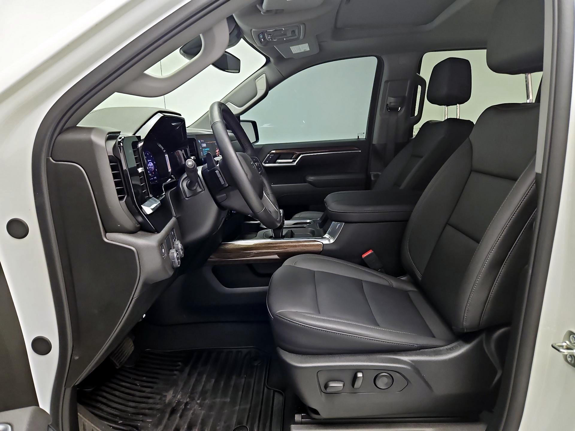 Thumbnail: 2025 Chevrolet Silverado 1500 - 11