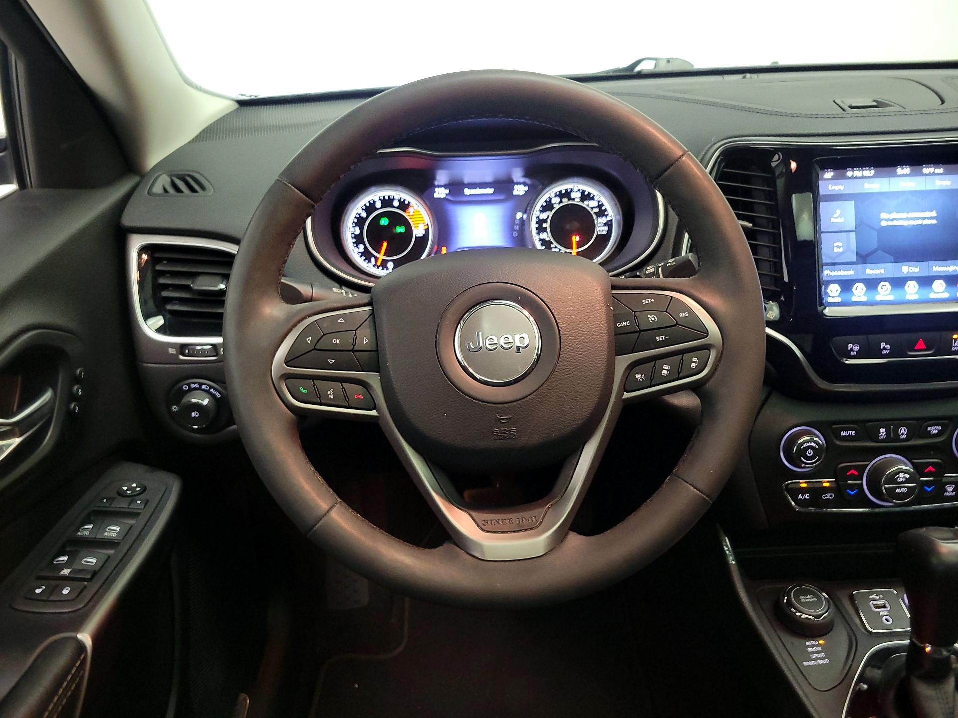 Thumbnail: 2021 Jeep Cherokee - 10