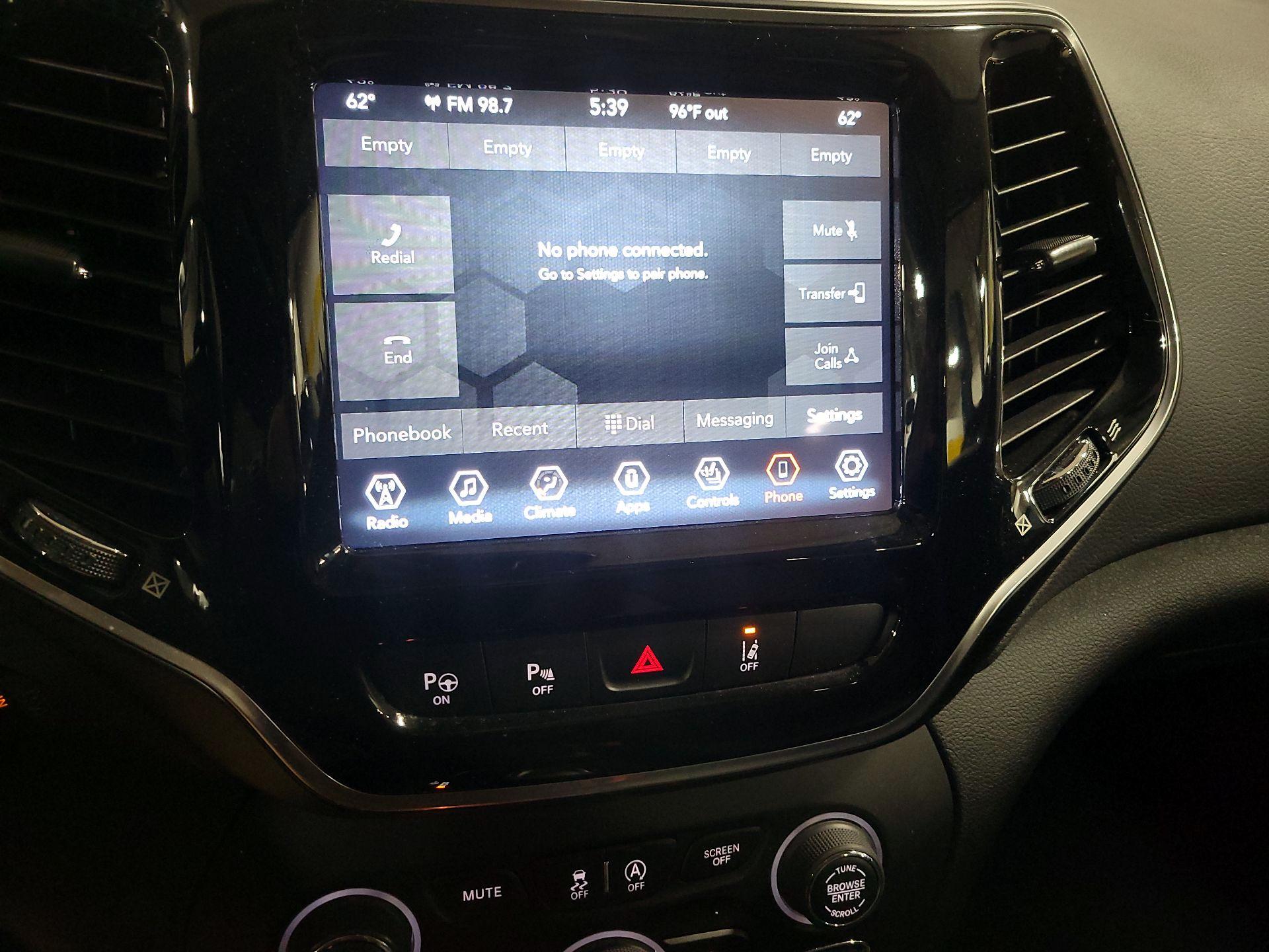 Thumbnail: 2021 Jeep Cherokee - 14