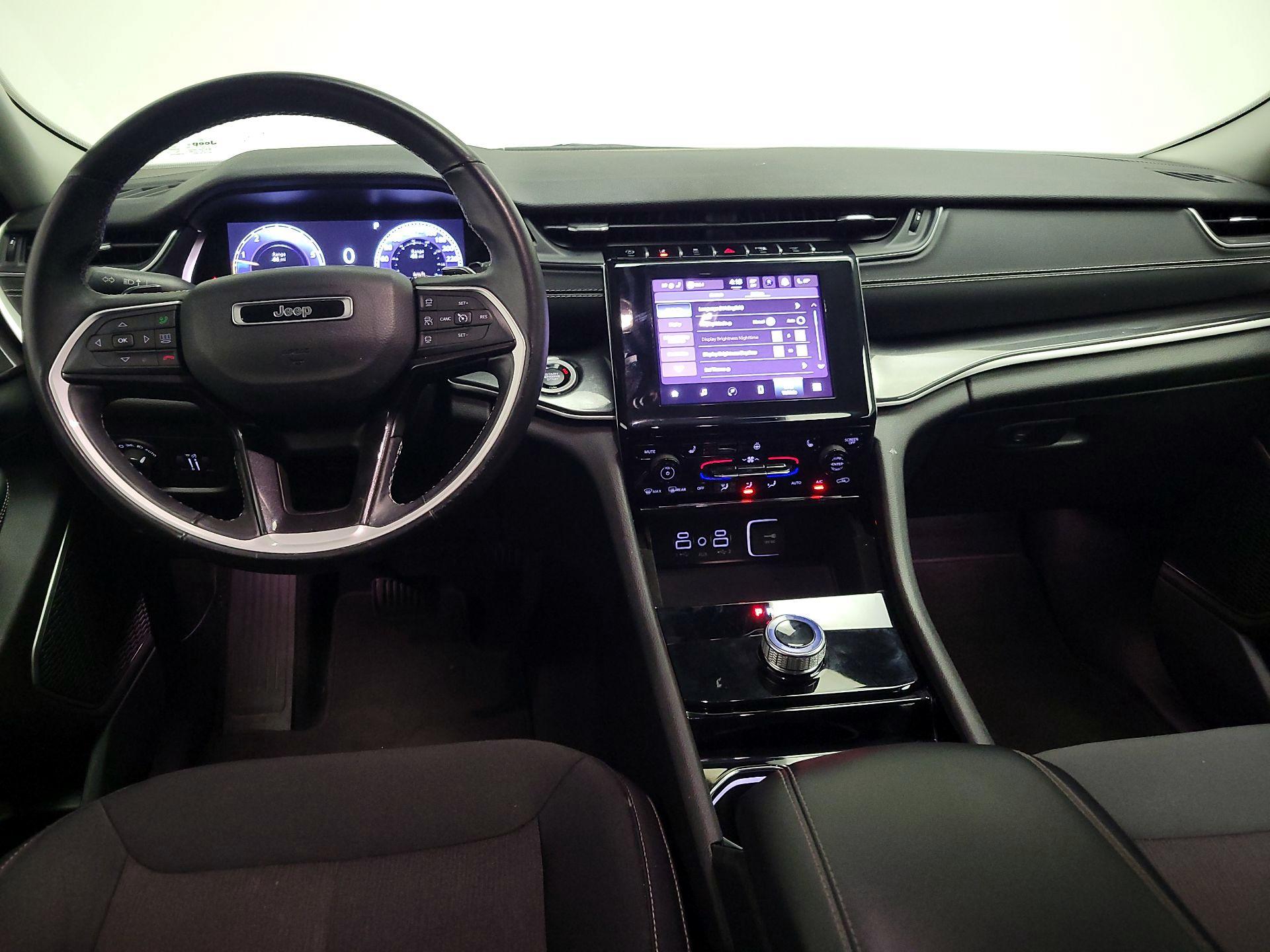 Thumbnail: 2022 Jeep Grand Cherokee - 9