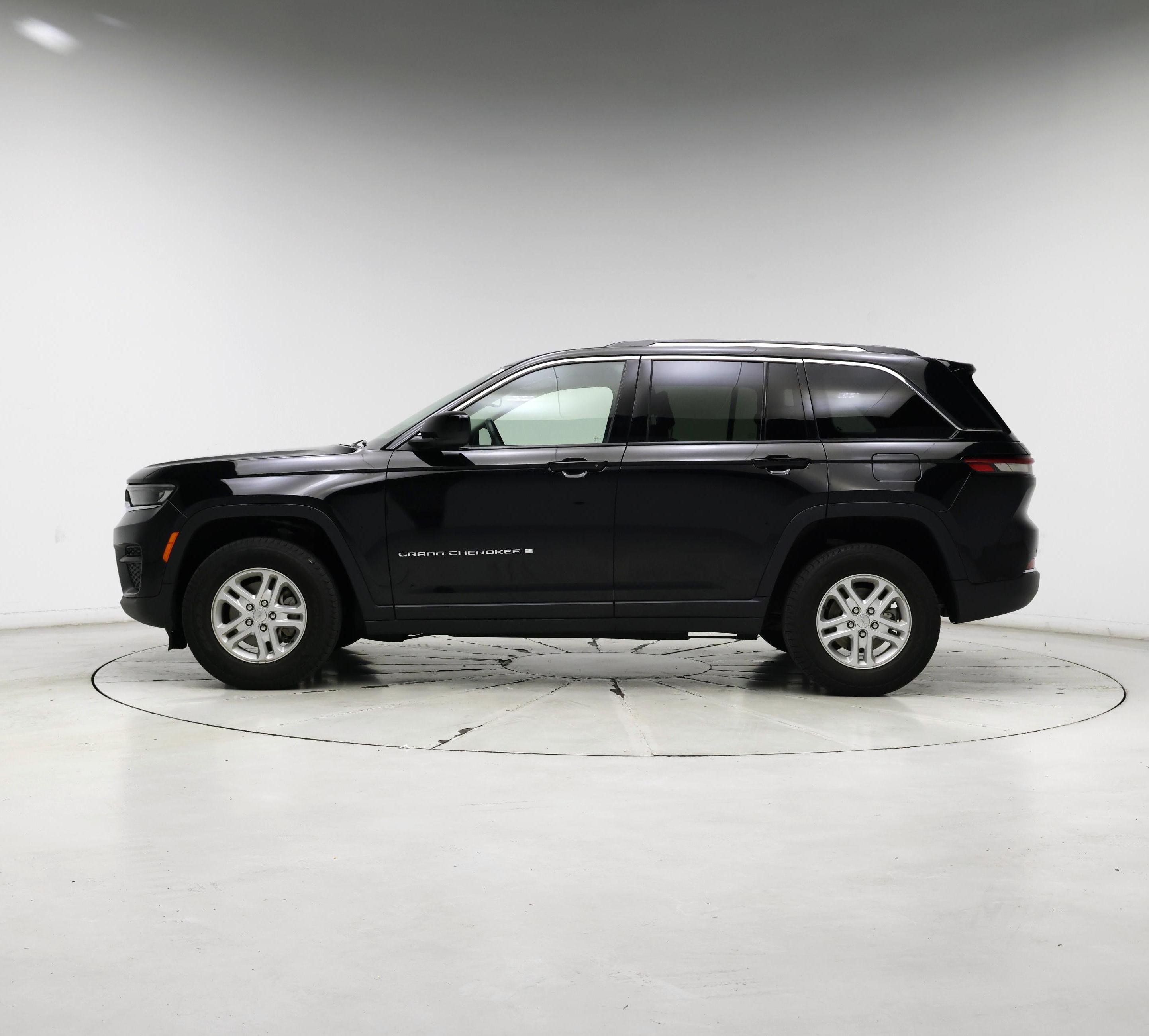 Thumbnail: 2022 Jeep Grand Cherokee - 3