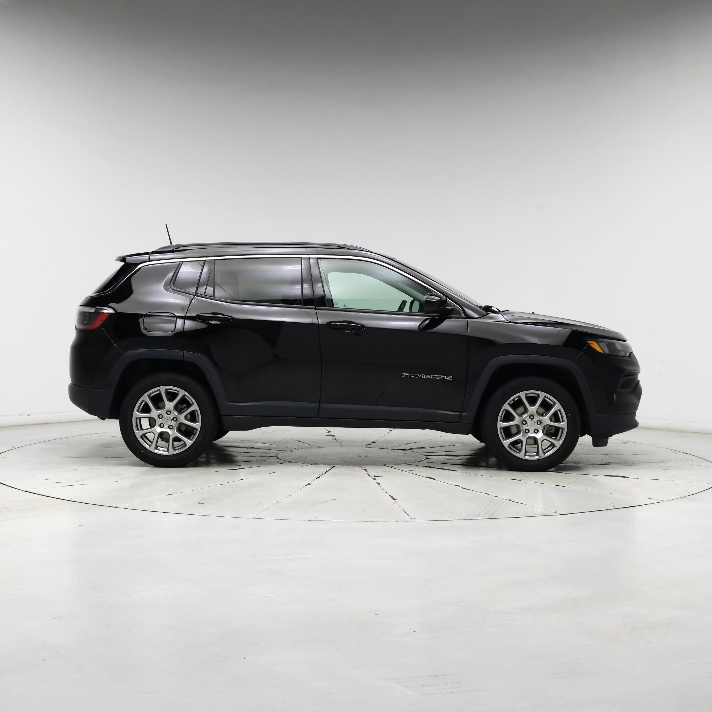 Thumbnail: 2022 Jeep Compass - 7