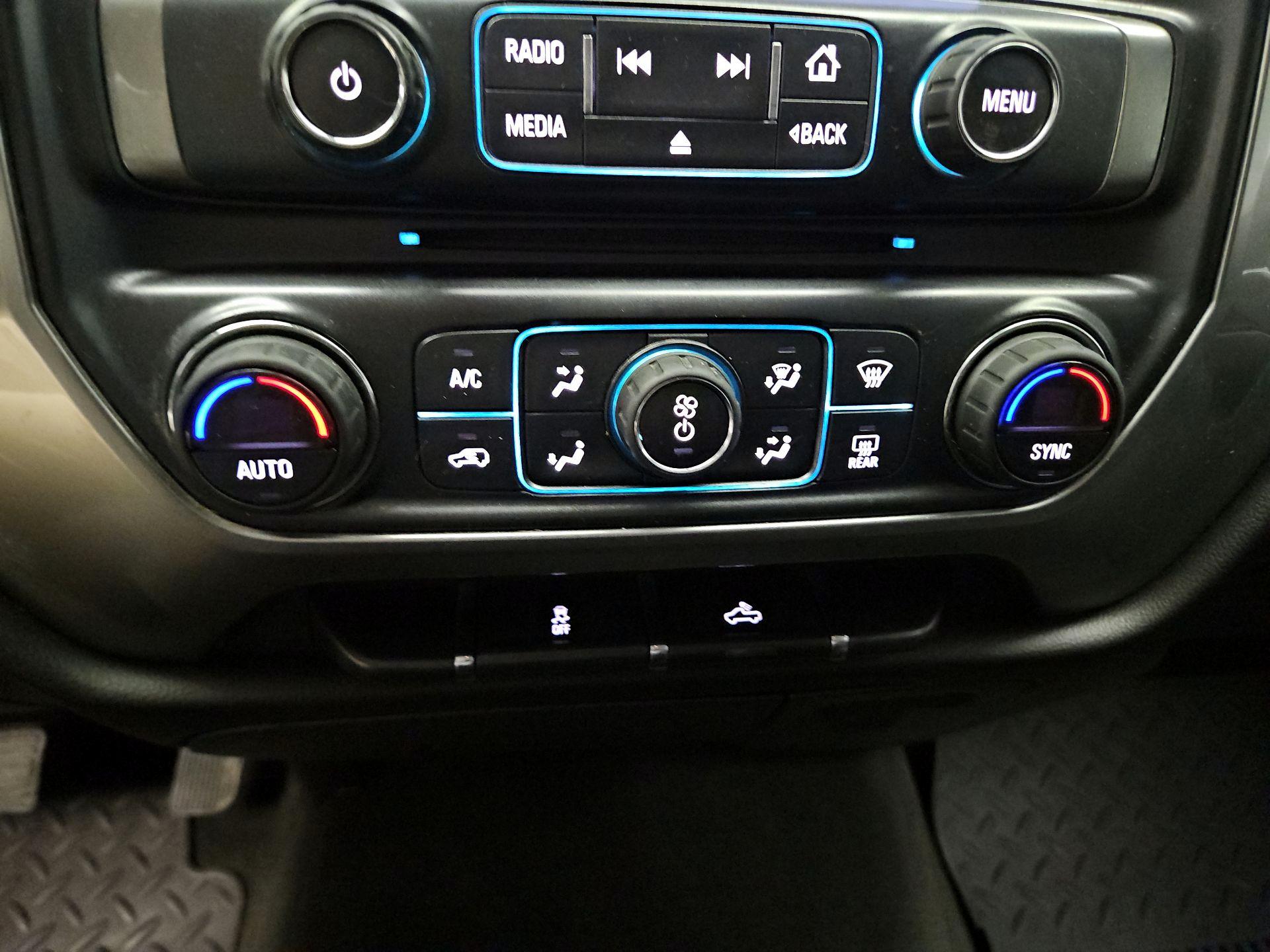 Thumbnail: 2017 Chevrolet Silverado 1500 - 16