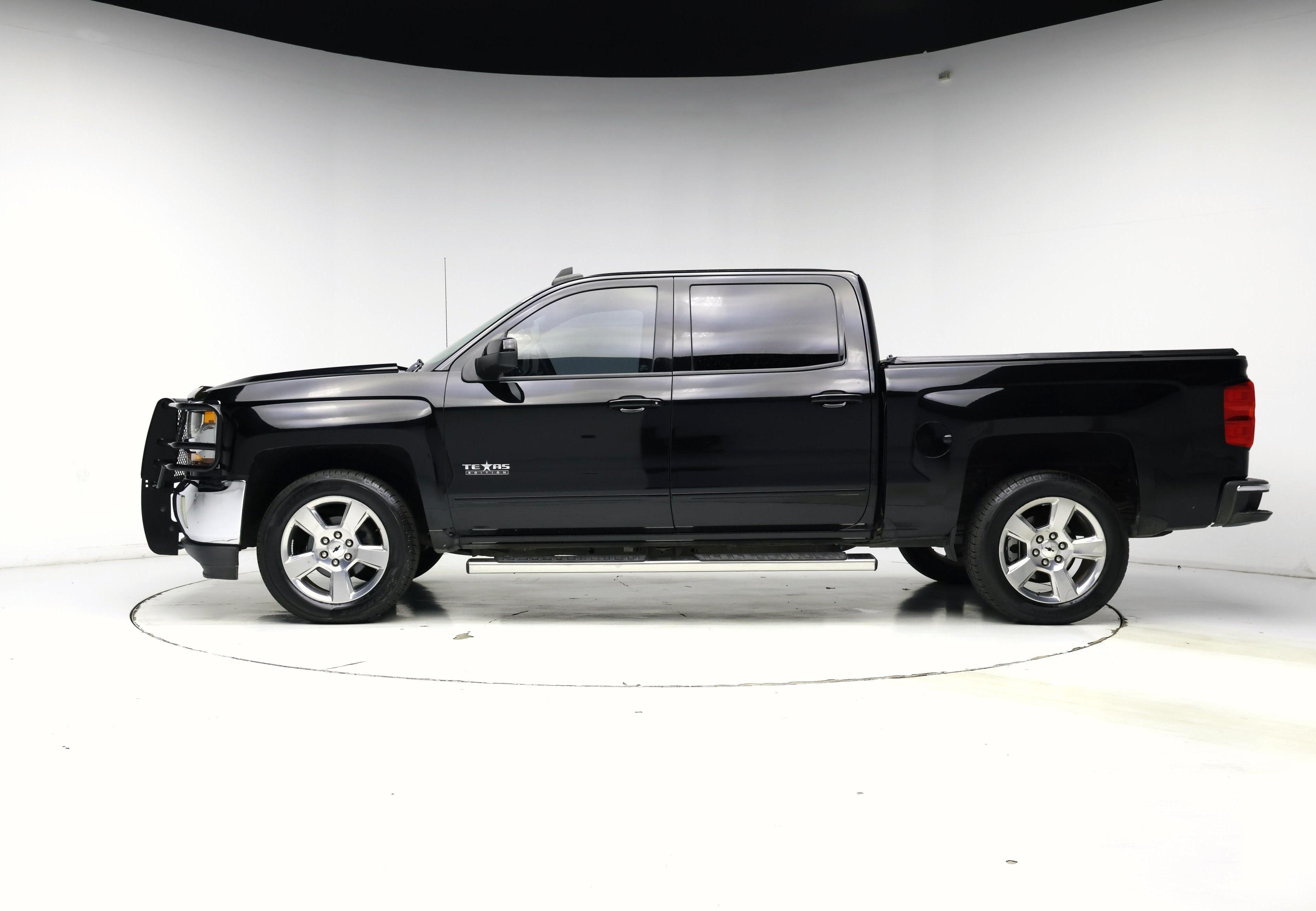 Thumbnail: 2017 Chevrolet Silverado 1500 - 3