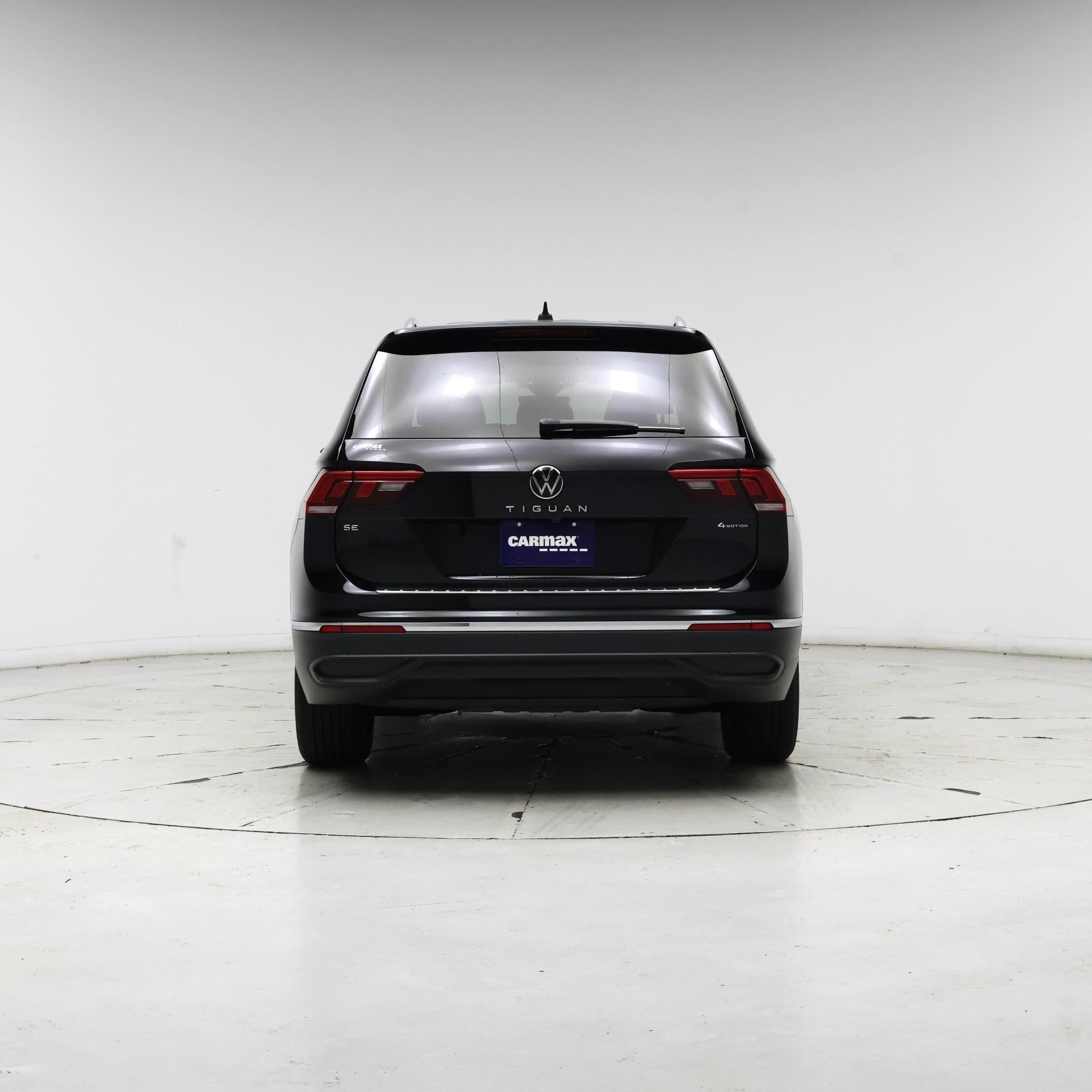 Thumbnail: 2023 Volkswagen Tiguan - 6