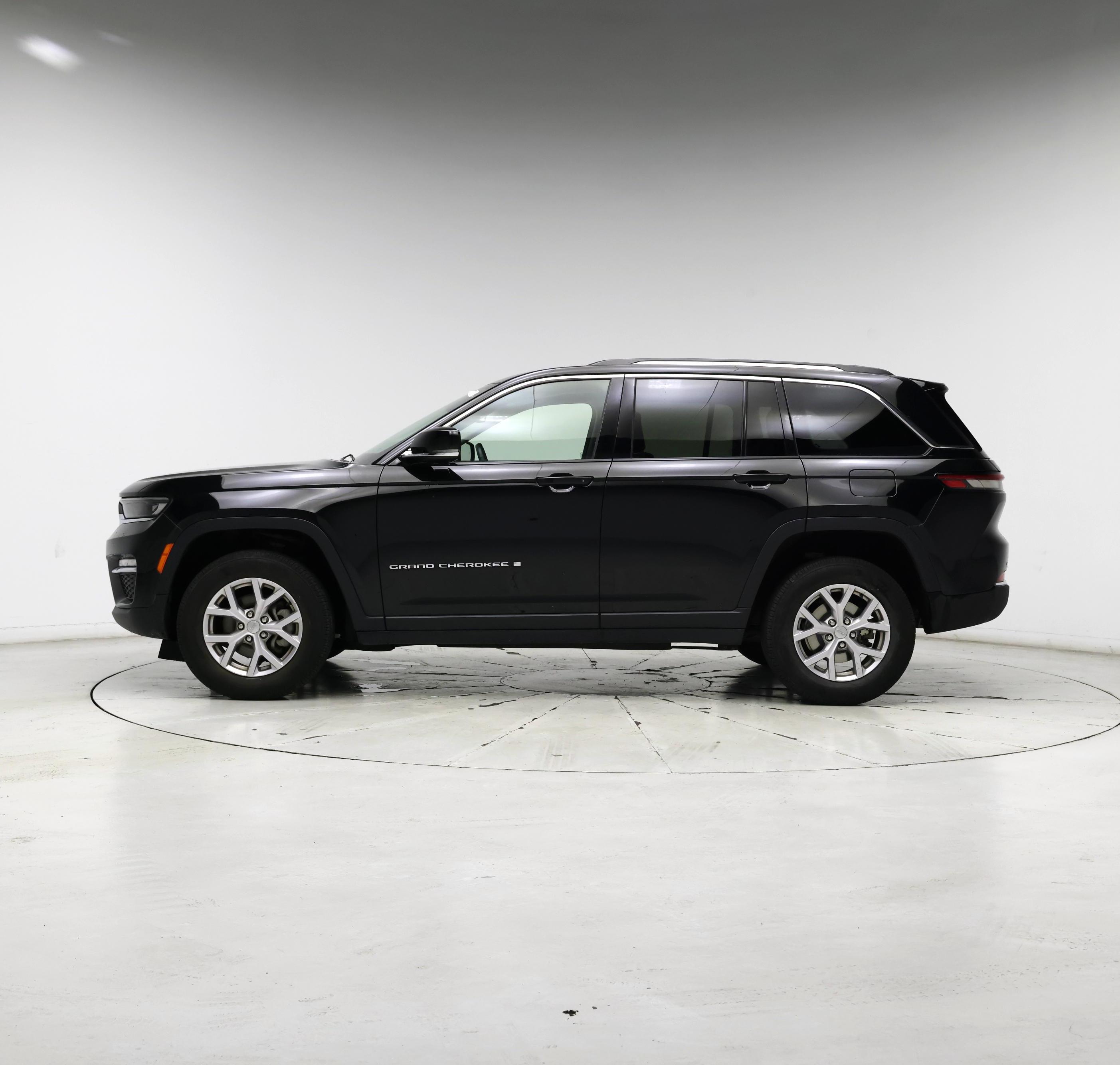Thumbnail: 2022 Jeep Grand Cherokee - 3