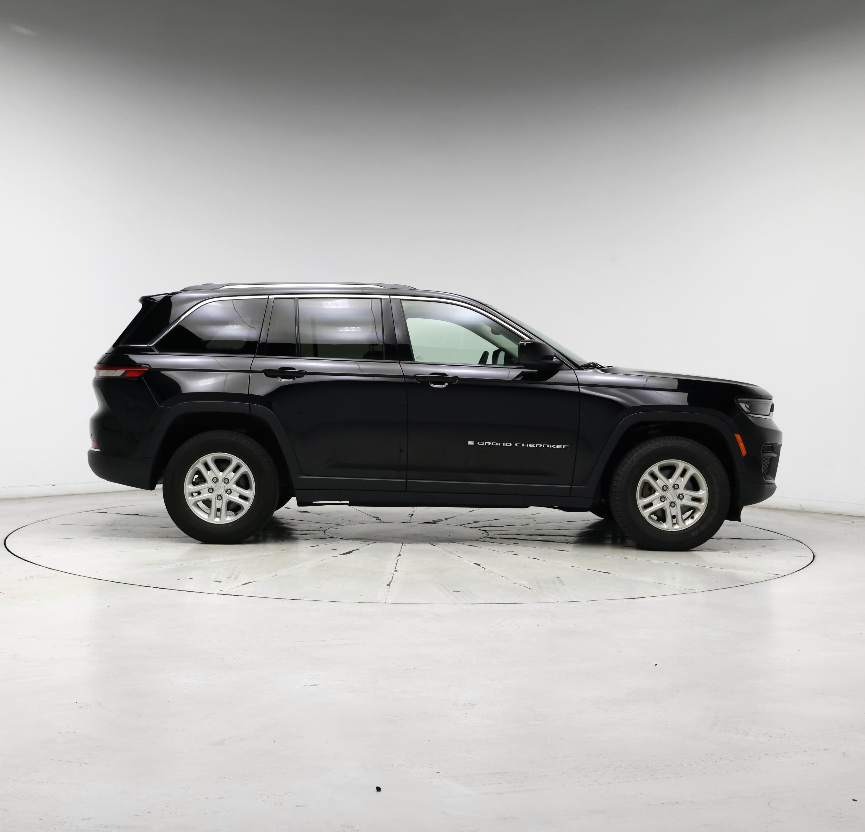 Thumbnail: 2023 Jeep Grand Cherokee - 7
