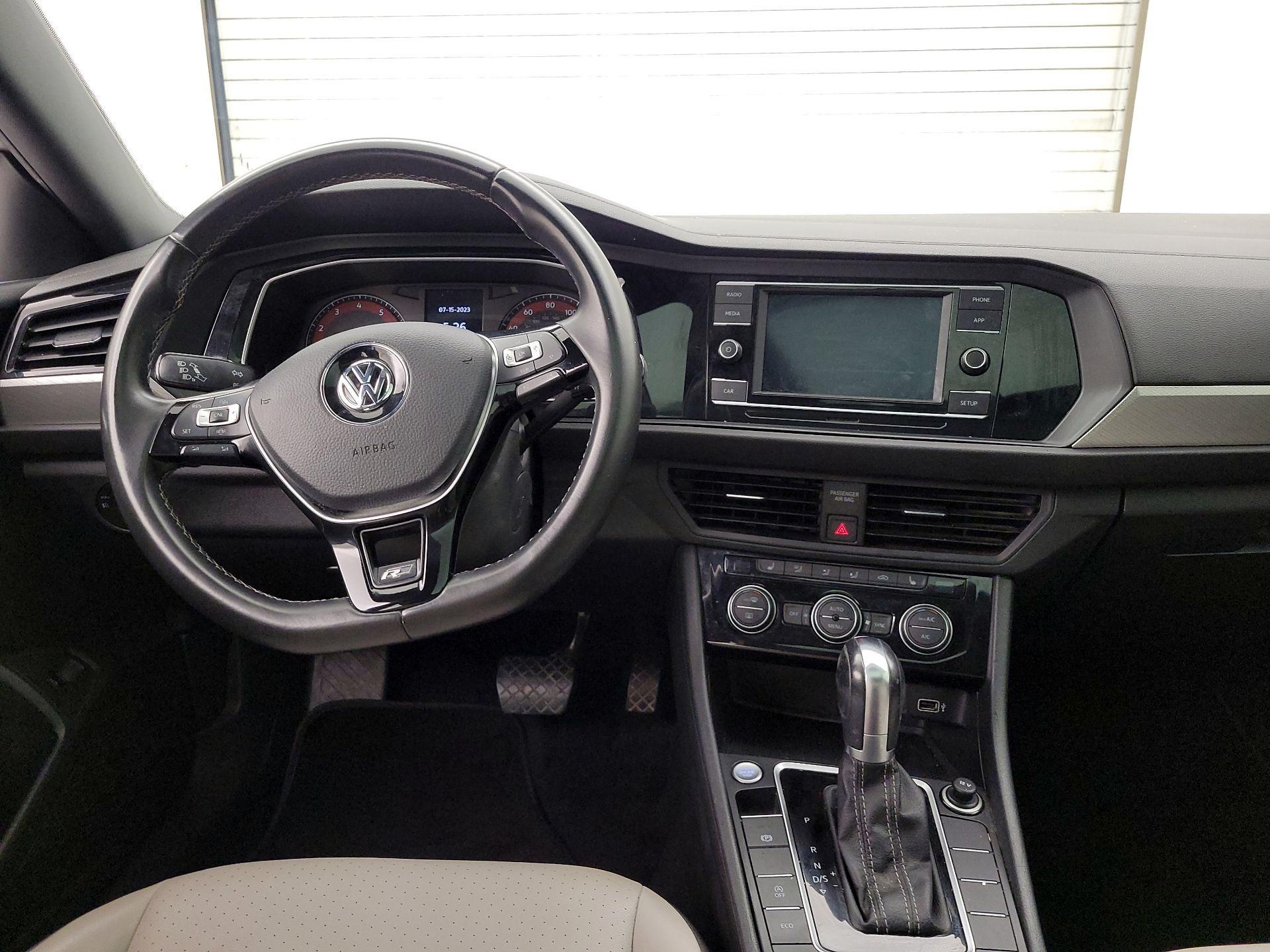 Thumbnail: 2019 Volkswagen Jetta - 9