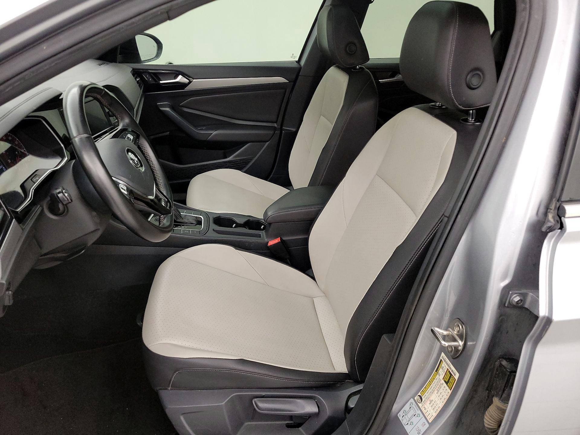 Thumbnail: 2019 Volkswagen Jetta - 11