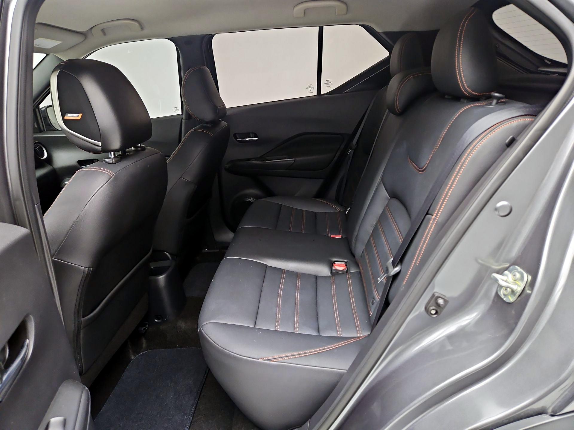 Thumbnail: 2019 Nissan Kicks - 17