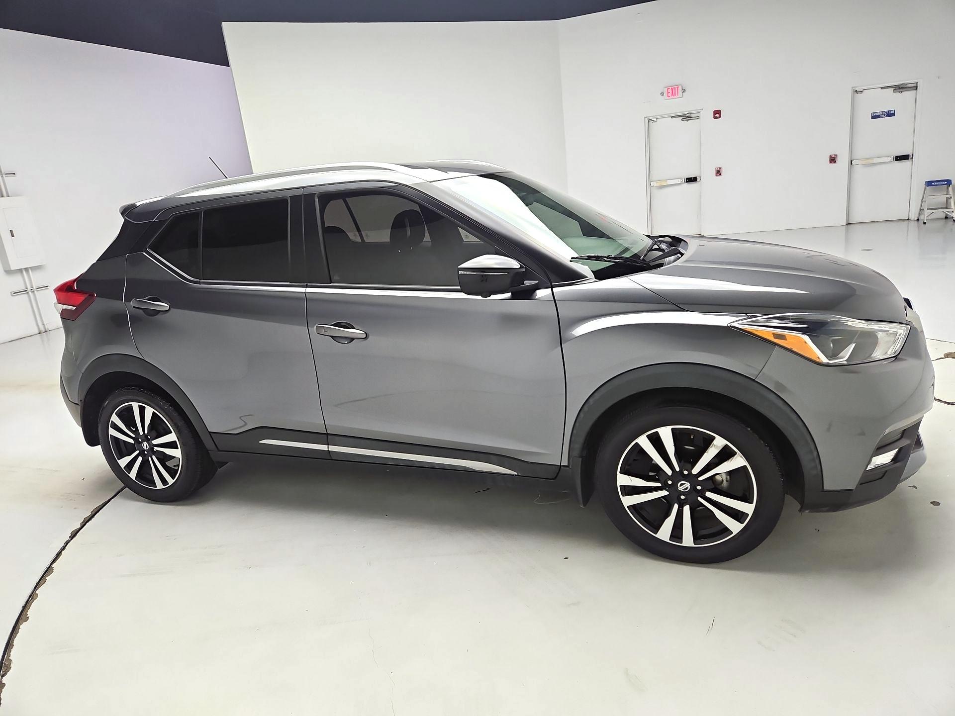 Thumbnail: 2019 Nissan Kicks - 4
