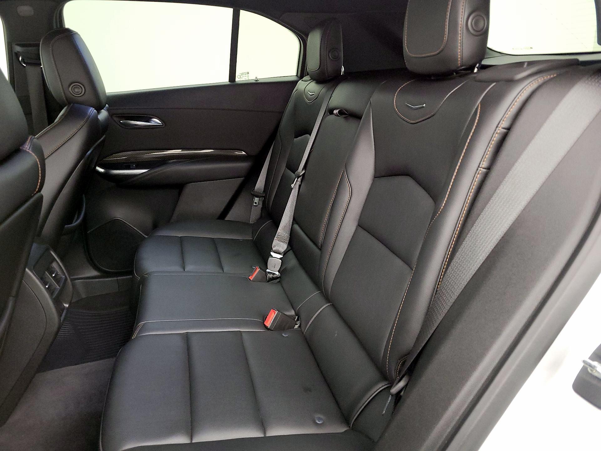 Thumbnail: 2020 Cadillac XT4 - 19
