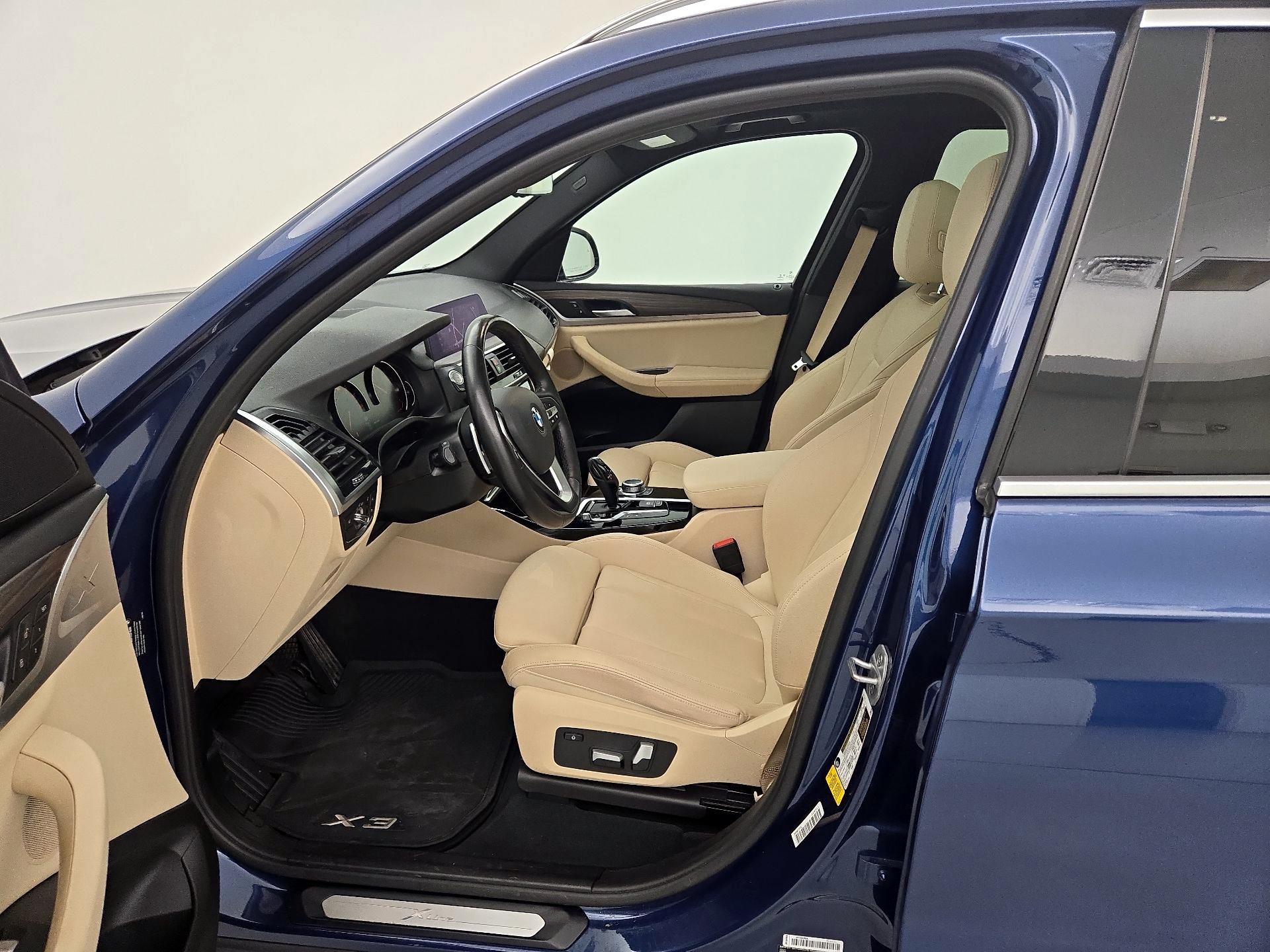 Thumbnail: 2021 BMW X3 - 11