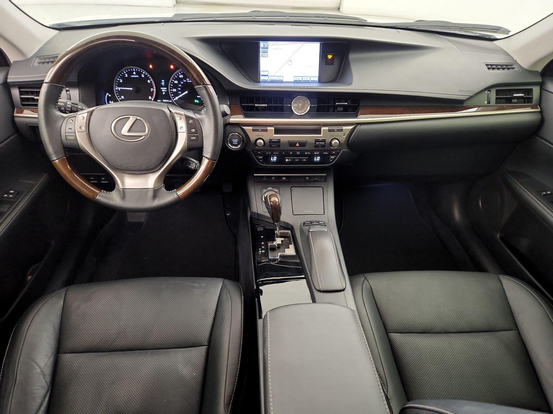Thumbnail: 2013 Lexus ES - 9