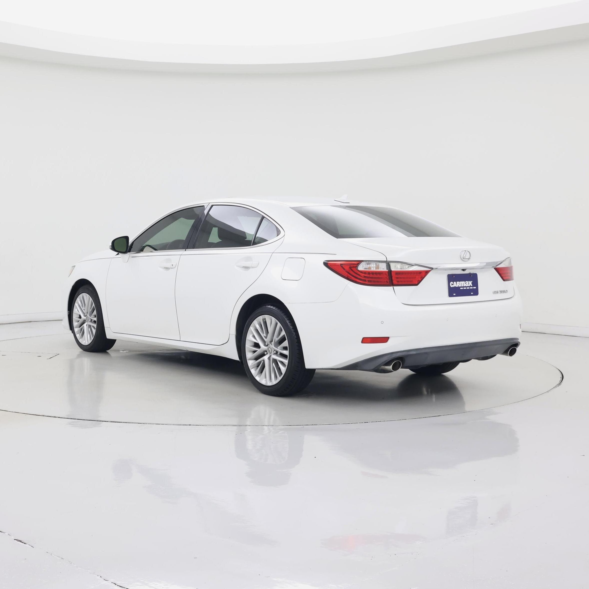 Thumbnail: 2013 Lexus ES - 2