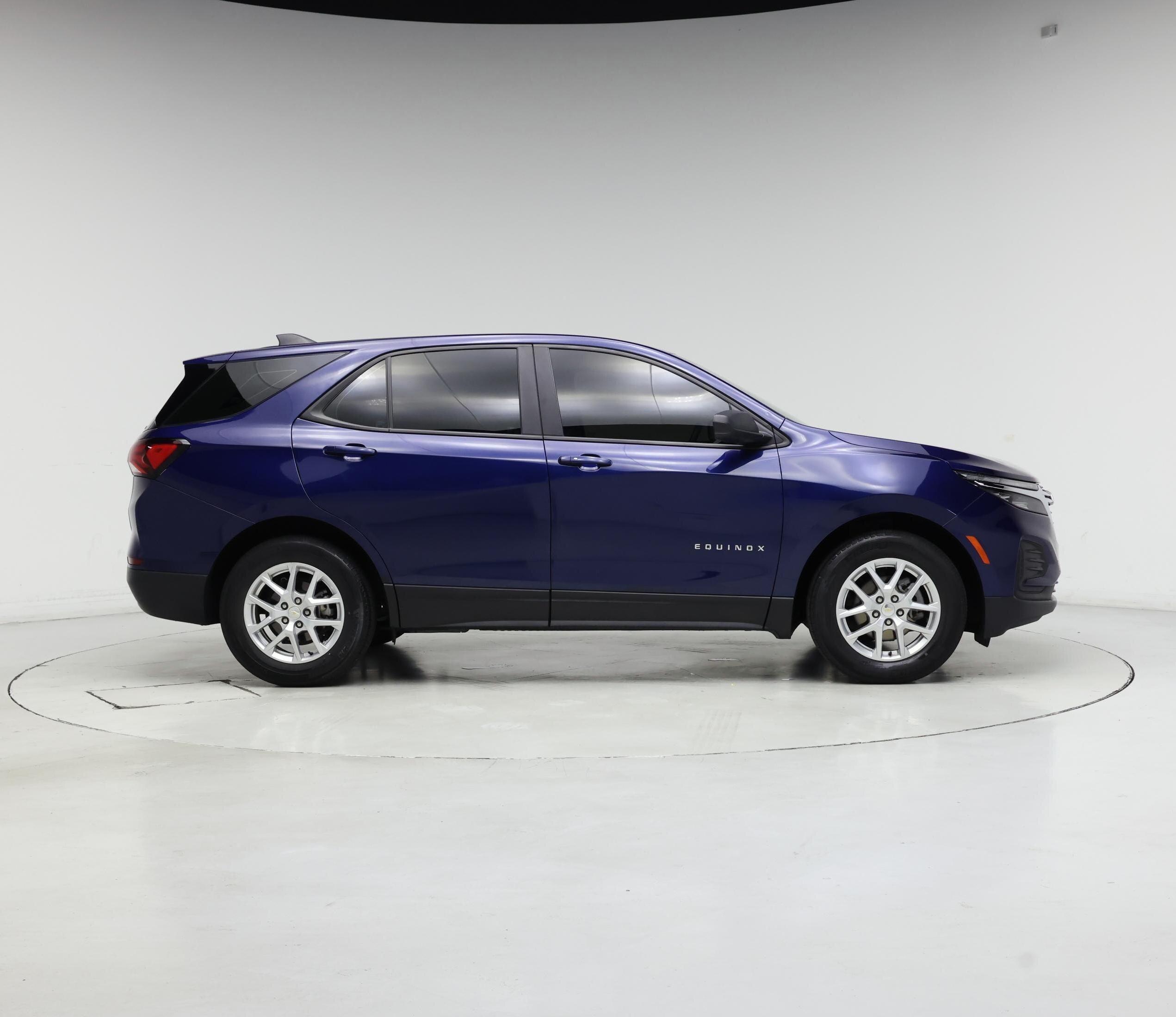 Thumbnail: 2023 Chevrolet Equinox - 7