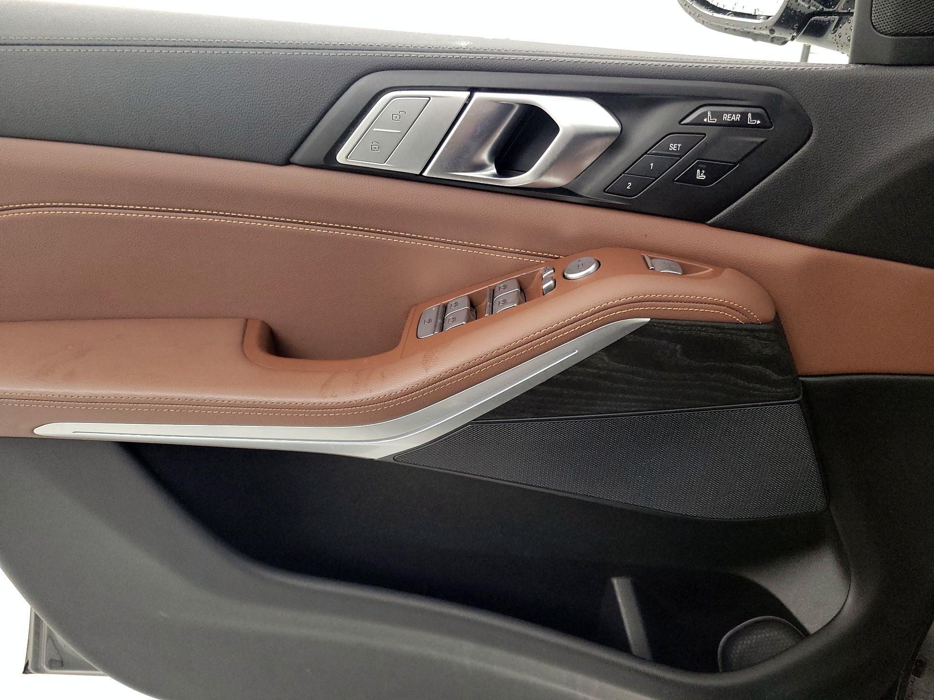 Thumbnail: 2022 BMW X7 - 12