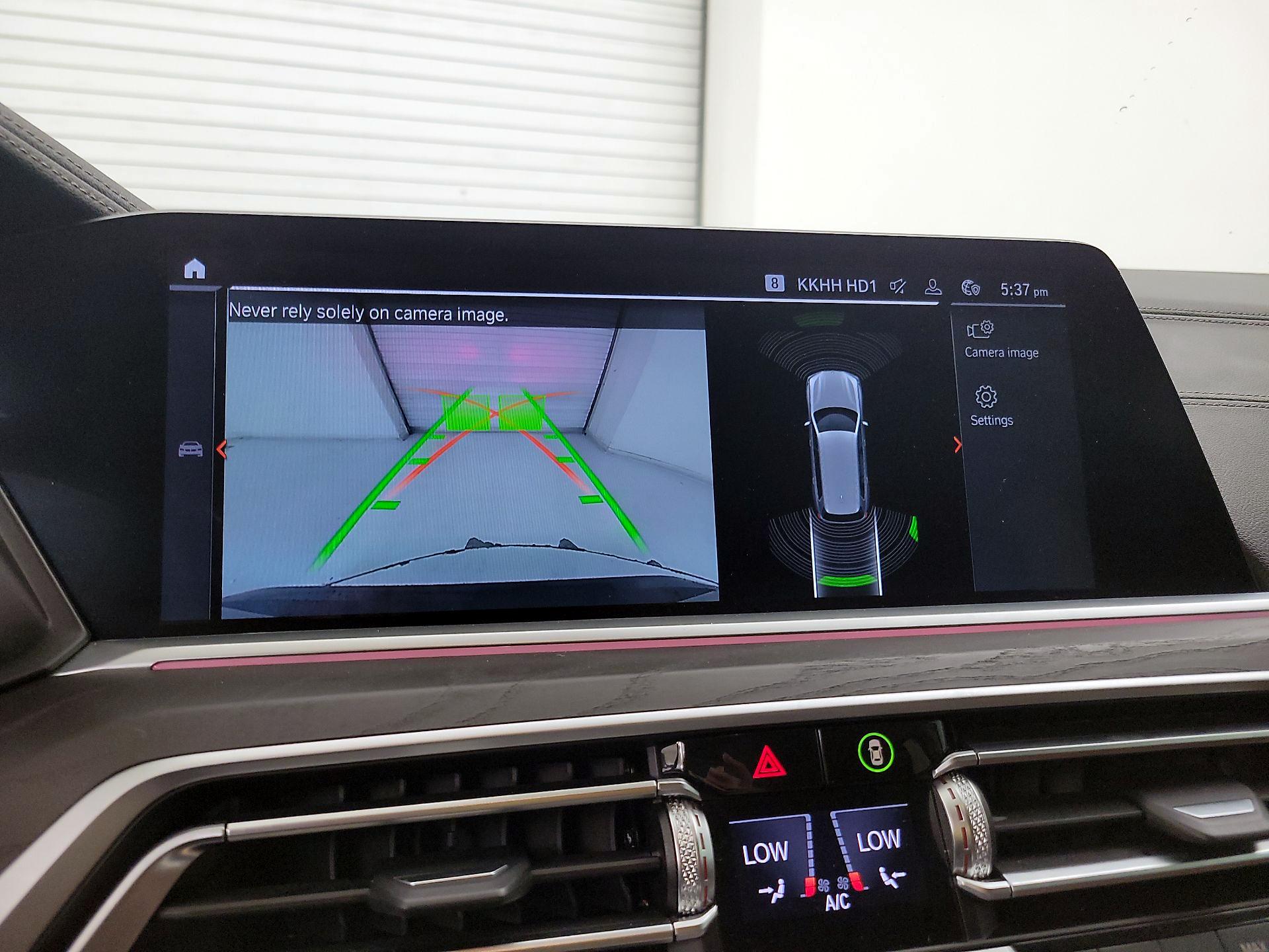 Thumbnail: 2022 BMW X7 - 15