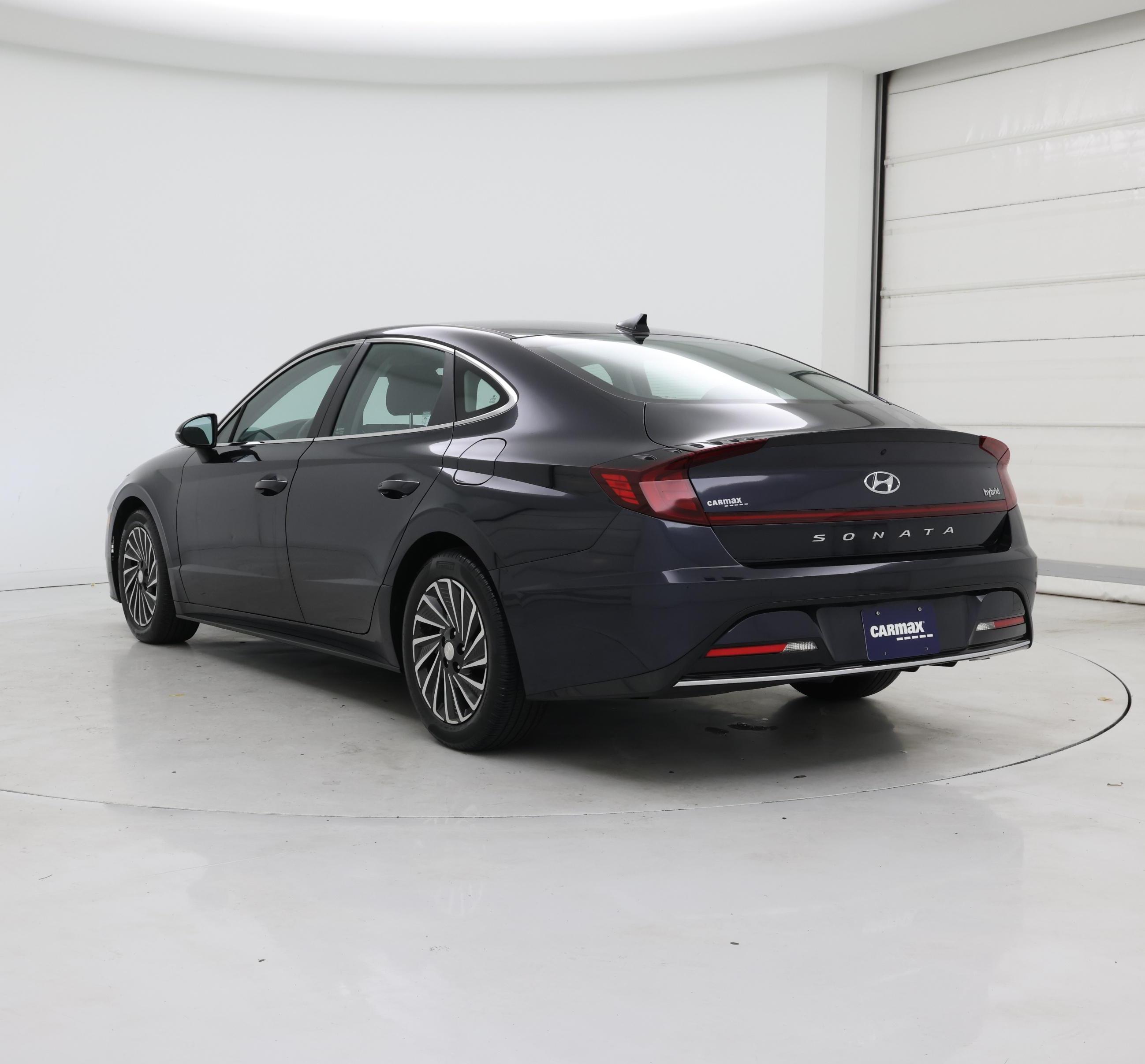 Thumbnail: 2022 Hyundai Sonata - 2