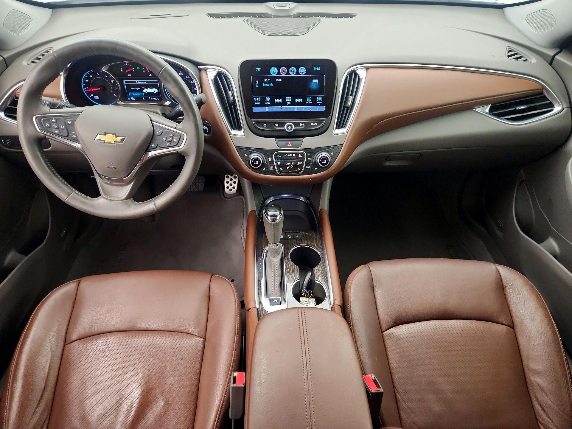 Thumbnail: 2017 Chevrolet Malibu - 9