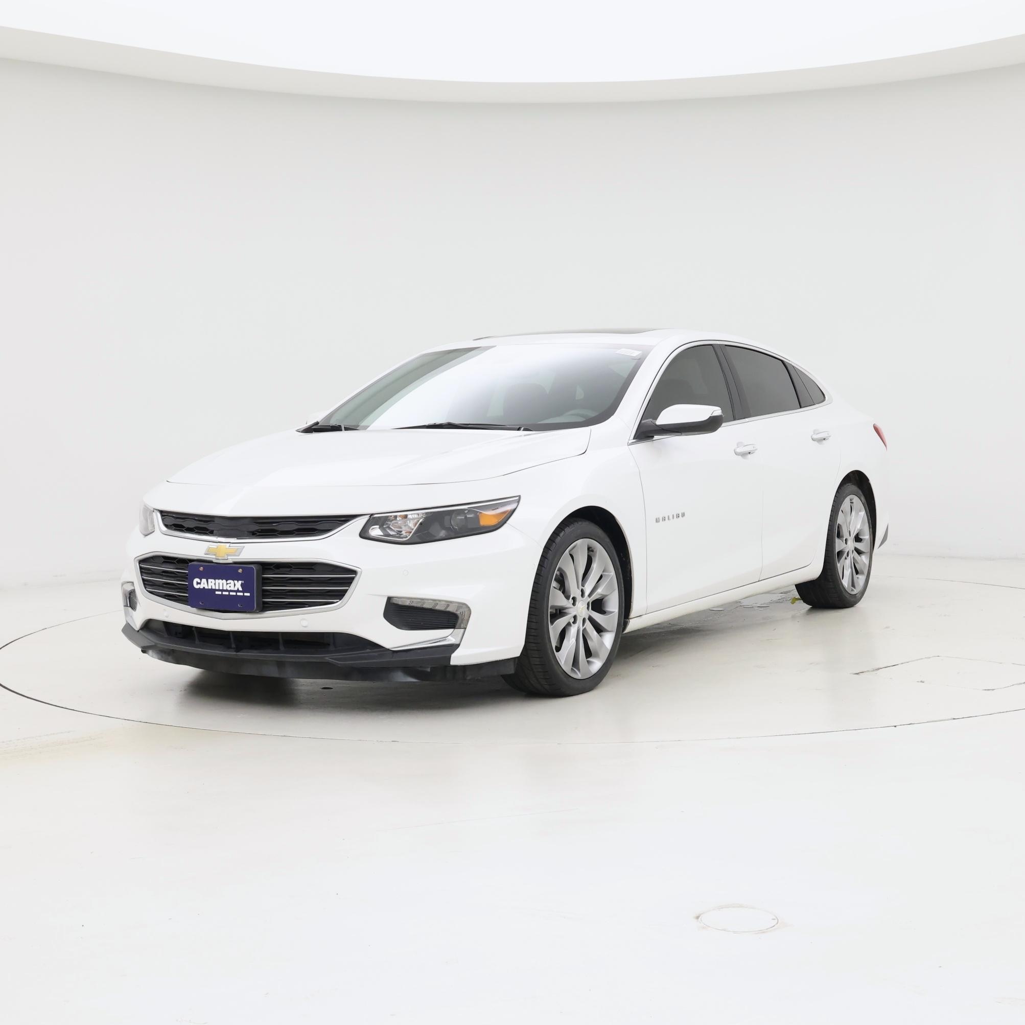 Thumbnail: 2017 Chevrolet Malibu - 4