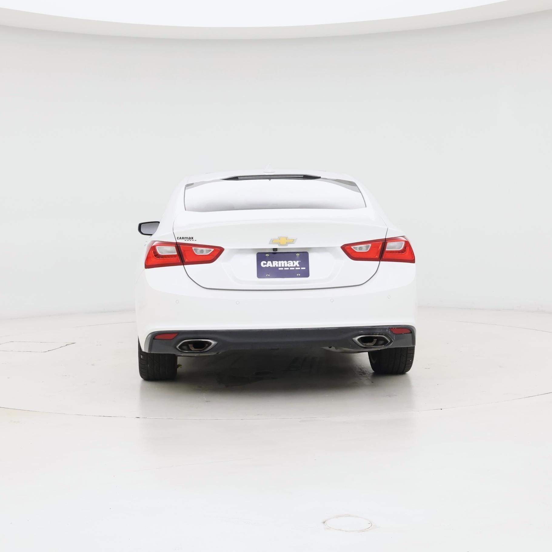 Thumbnail: 2017 Chevrolet Malibu - 6