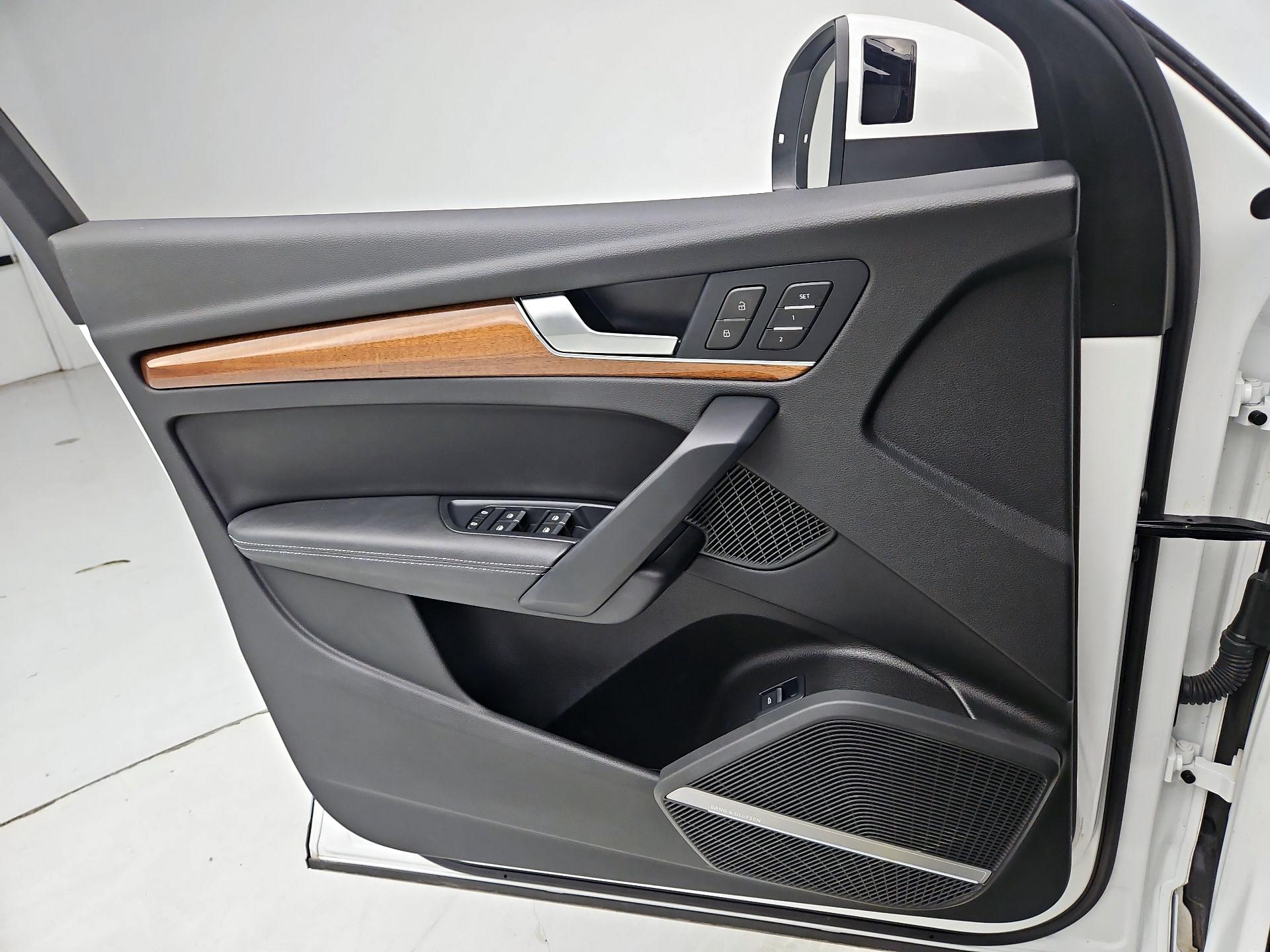 Thumbnail: 2023 Audi Q5 - 12
