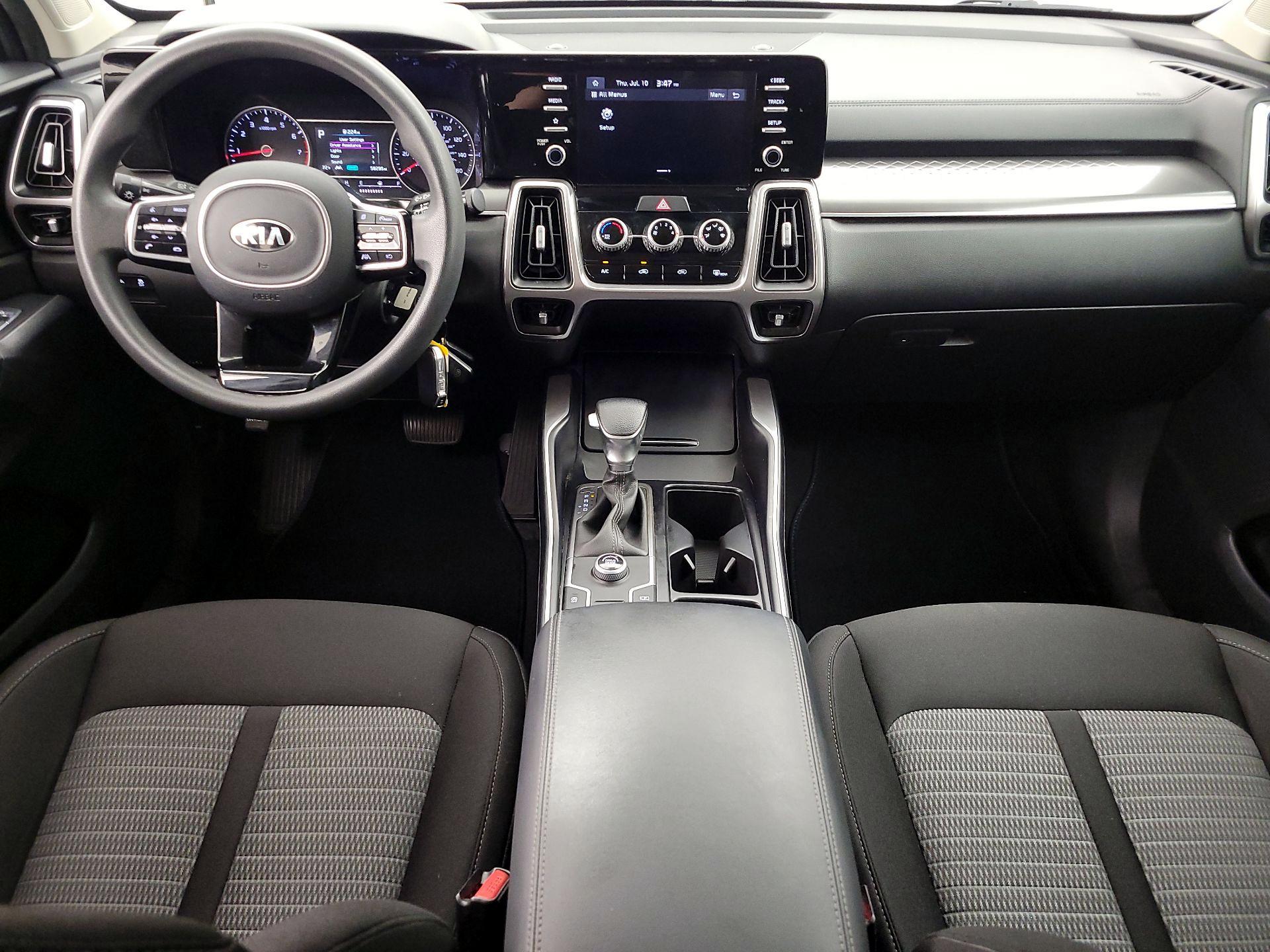 Thumbnail: 2021 Kia Sorento - 9