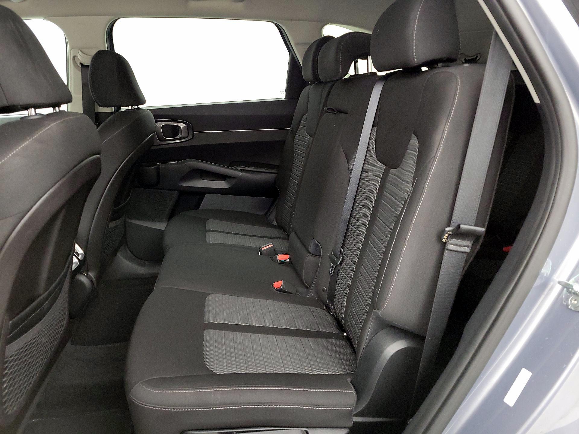 Thumbnail: 2021 Kia Sorento - 19