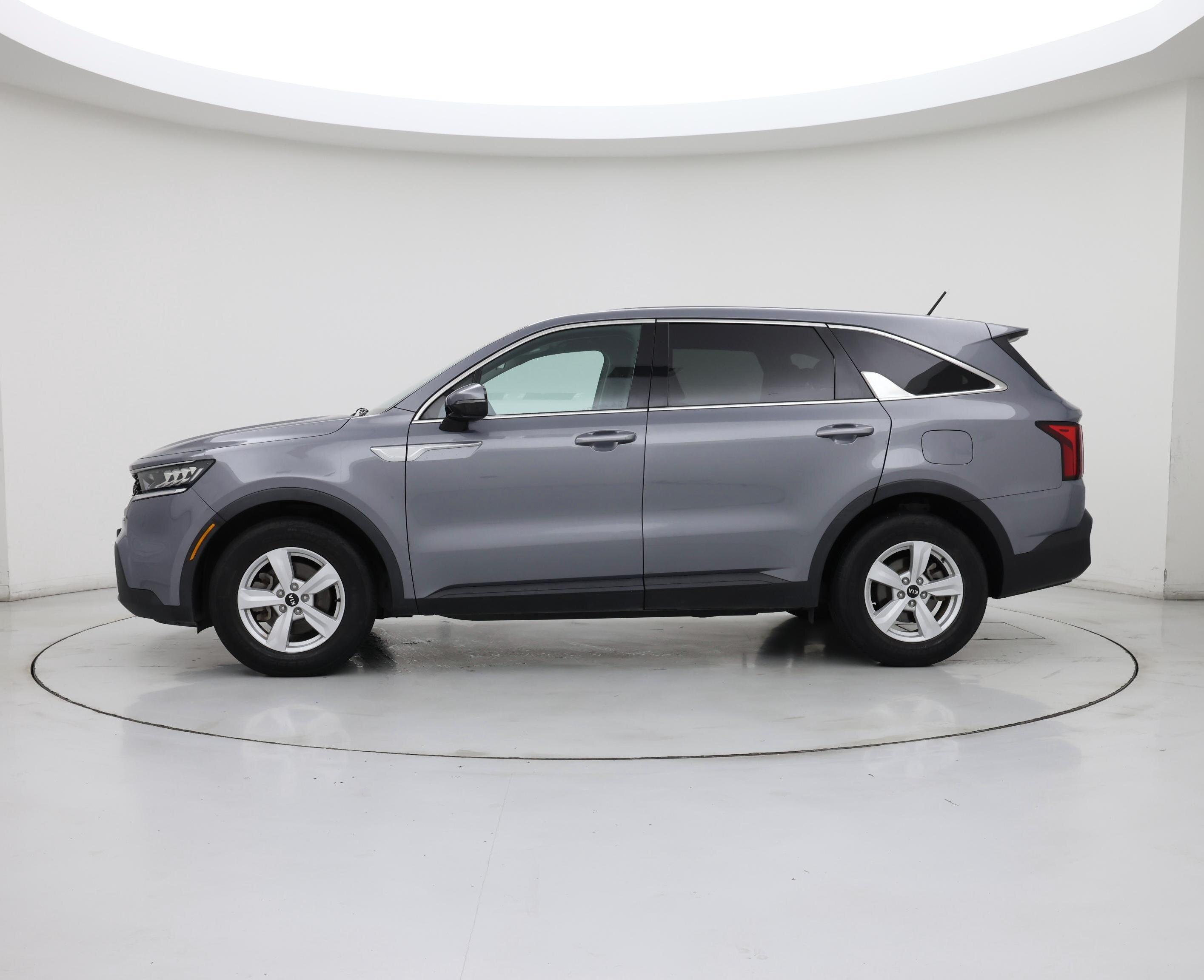Thumbnail: 2021 Kia Sorento - 3