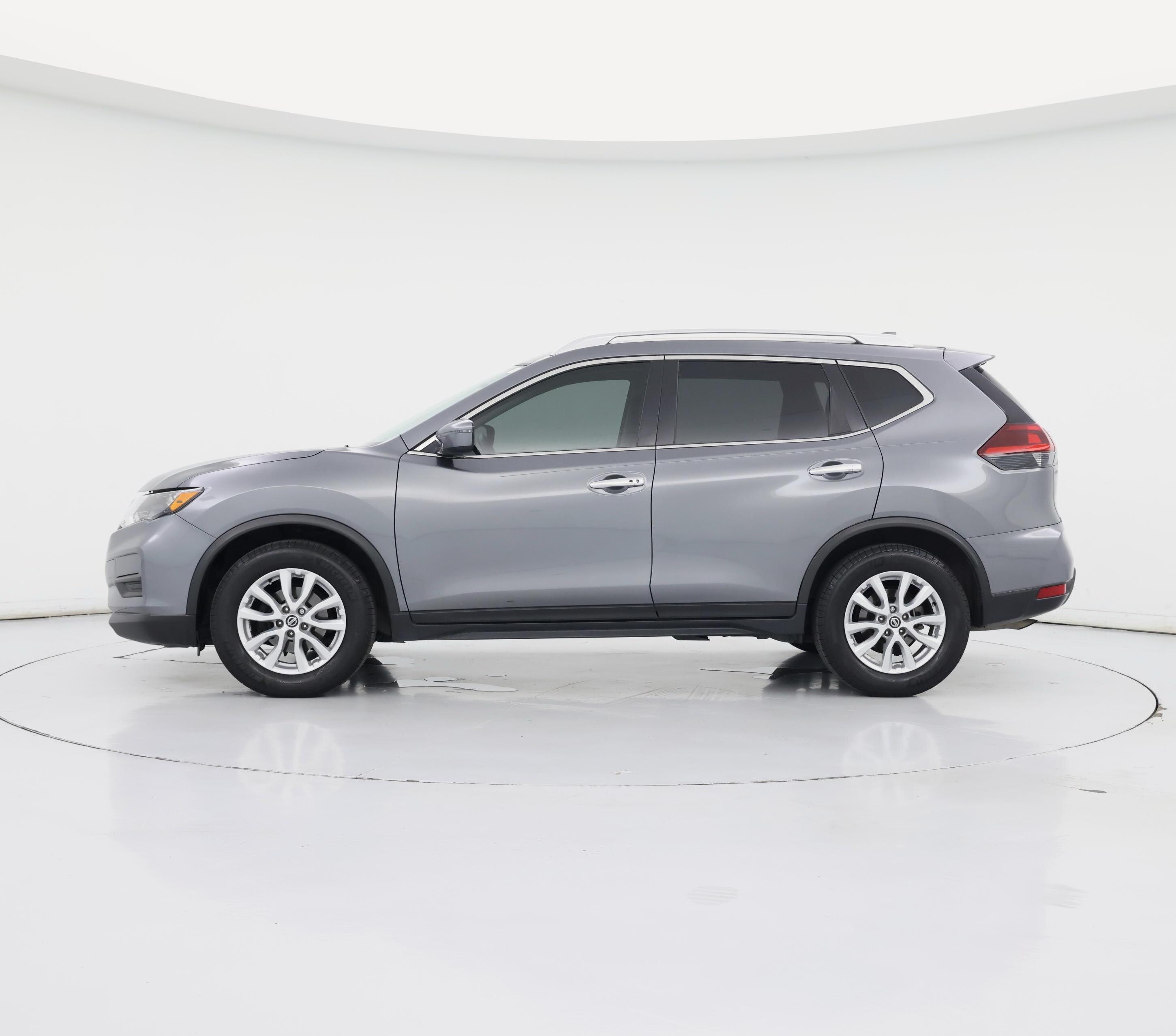 Thumbnail: 2018 Nissan Rogue - 3