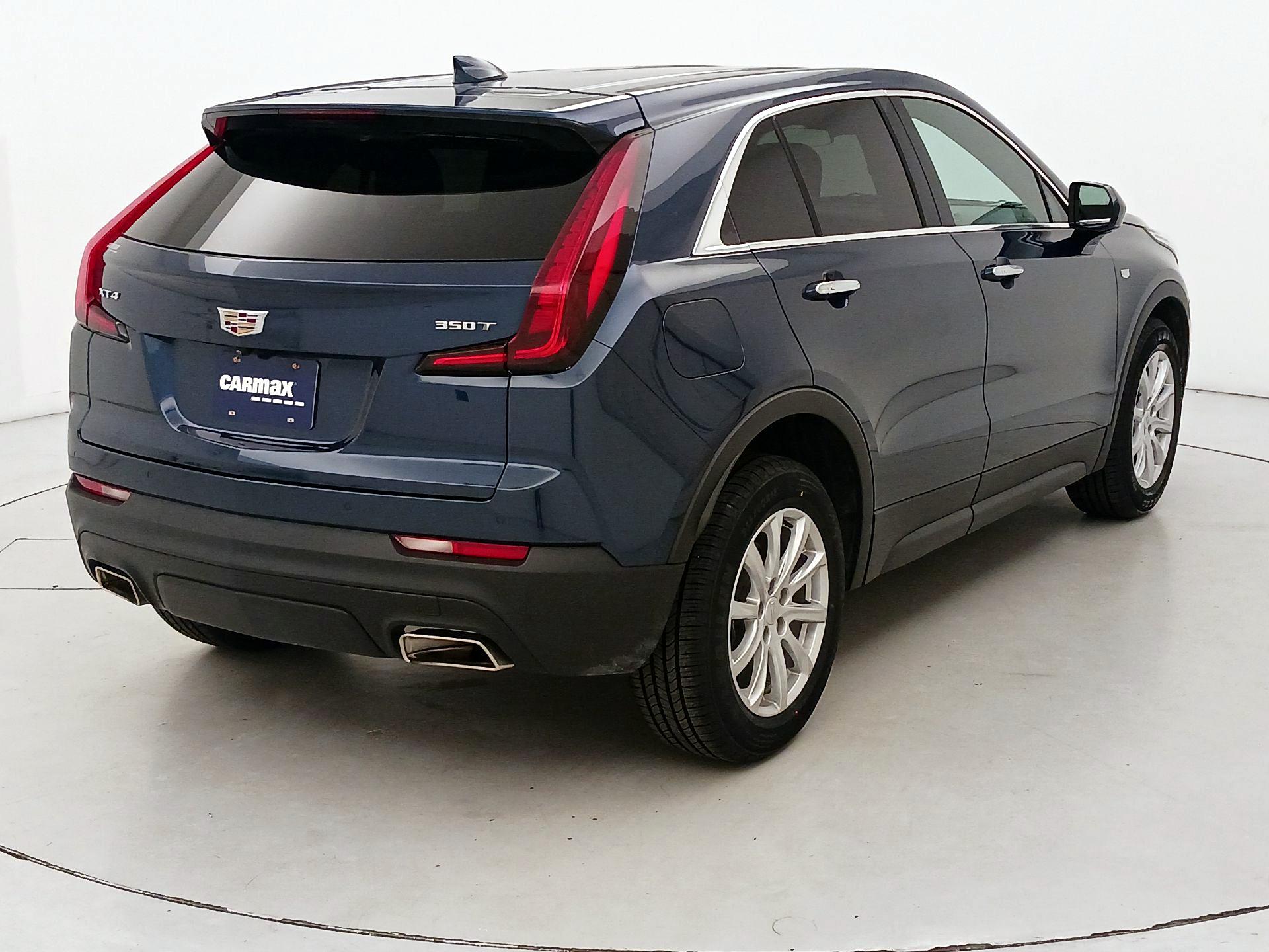 Thumbnail: 2022 Cadillac XT4 - 5