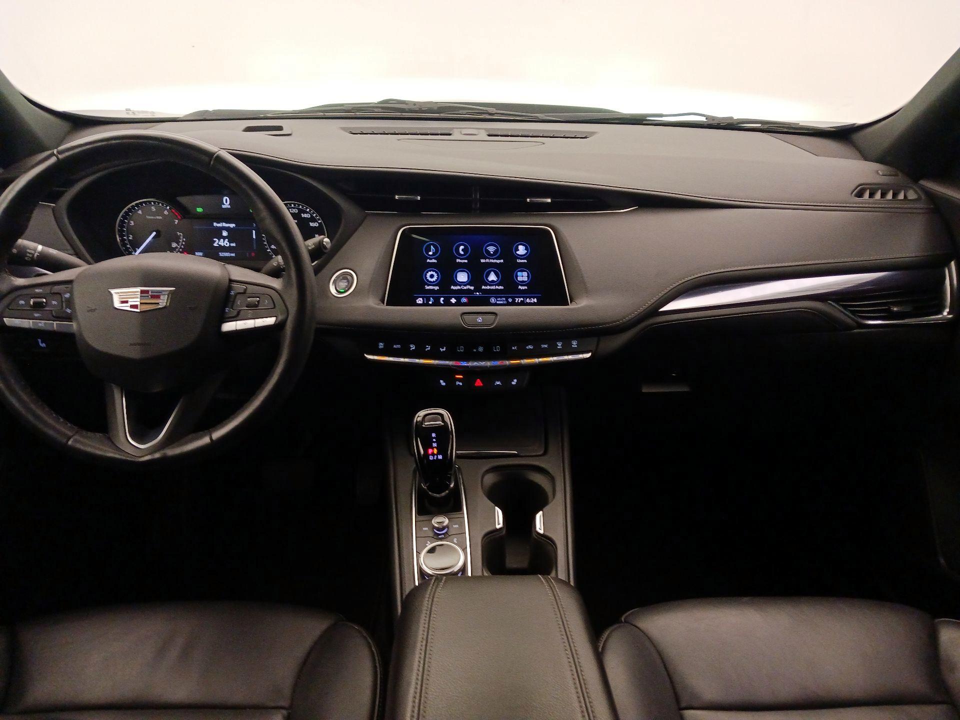 Thumbnail: 2022 Cadillac XT4 - 8
