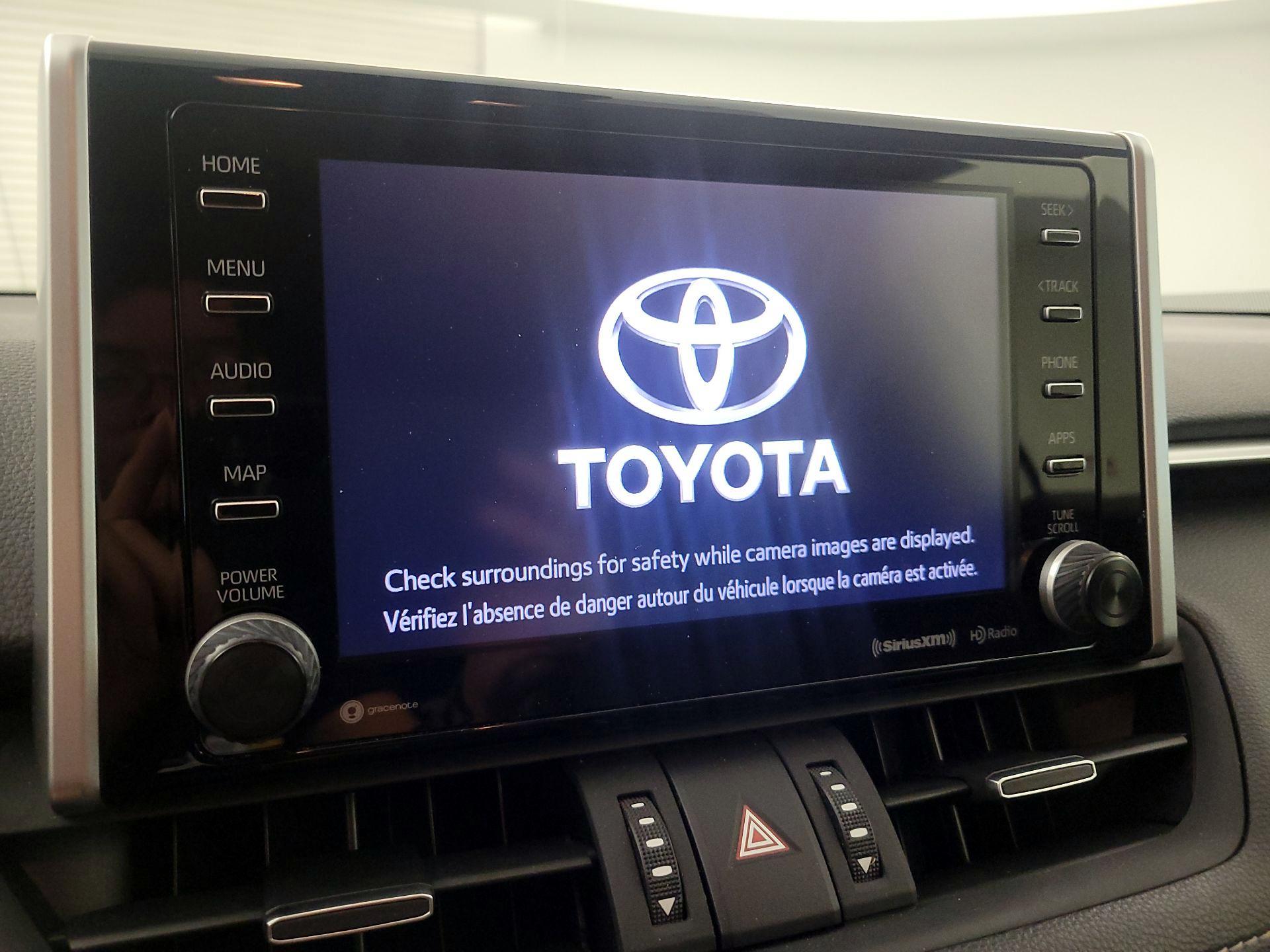 Thumbnail: 2019 Toyota RAV4 - 15