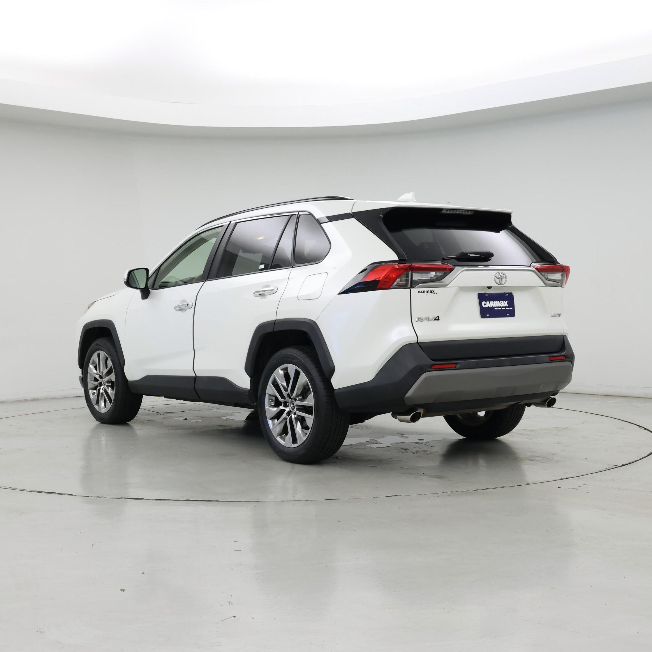 Thumbnail: 2019 Toyota RAV4 - 2