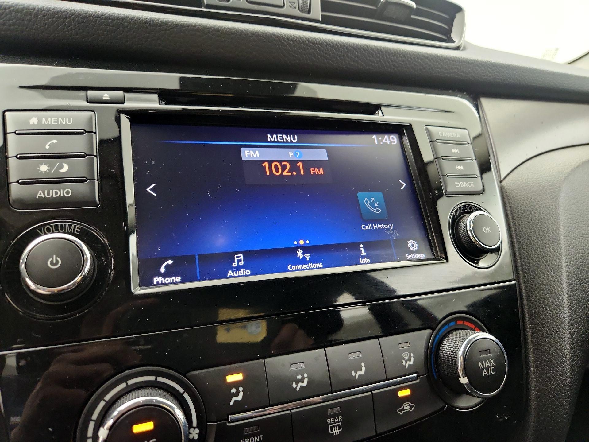 Thumbnail: 2020 Nissan Rogue Sport - 15