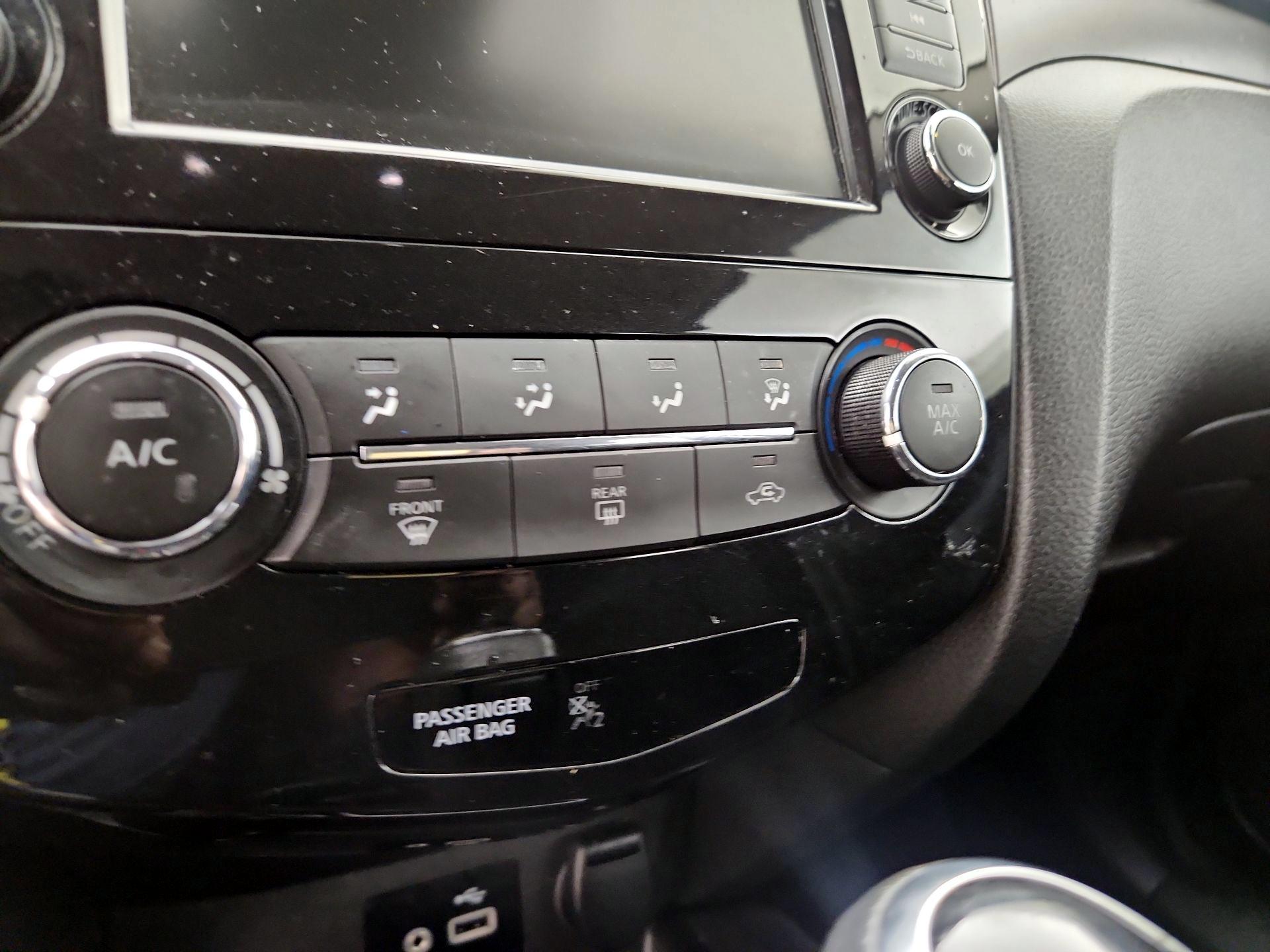 Thumbnail: 2020 Nissan Rogue Sport - 16