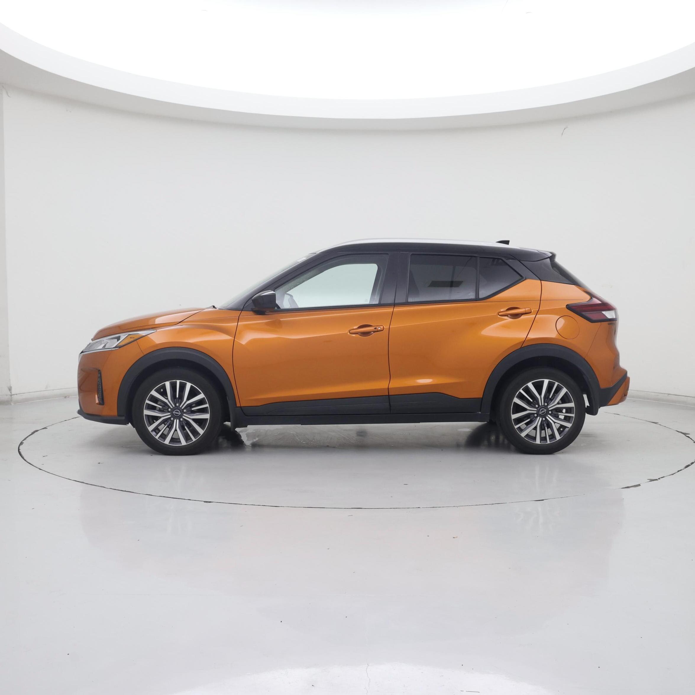 Thumbnail: 2023 Nissan Kicks - 3