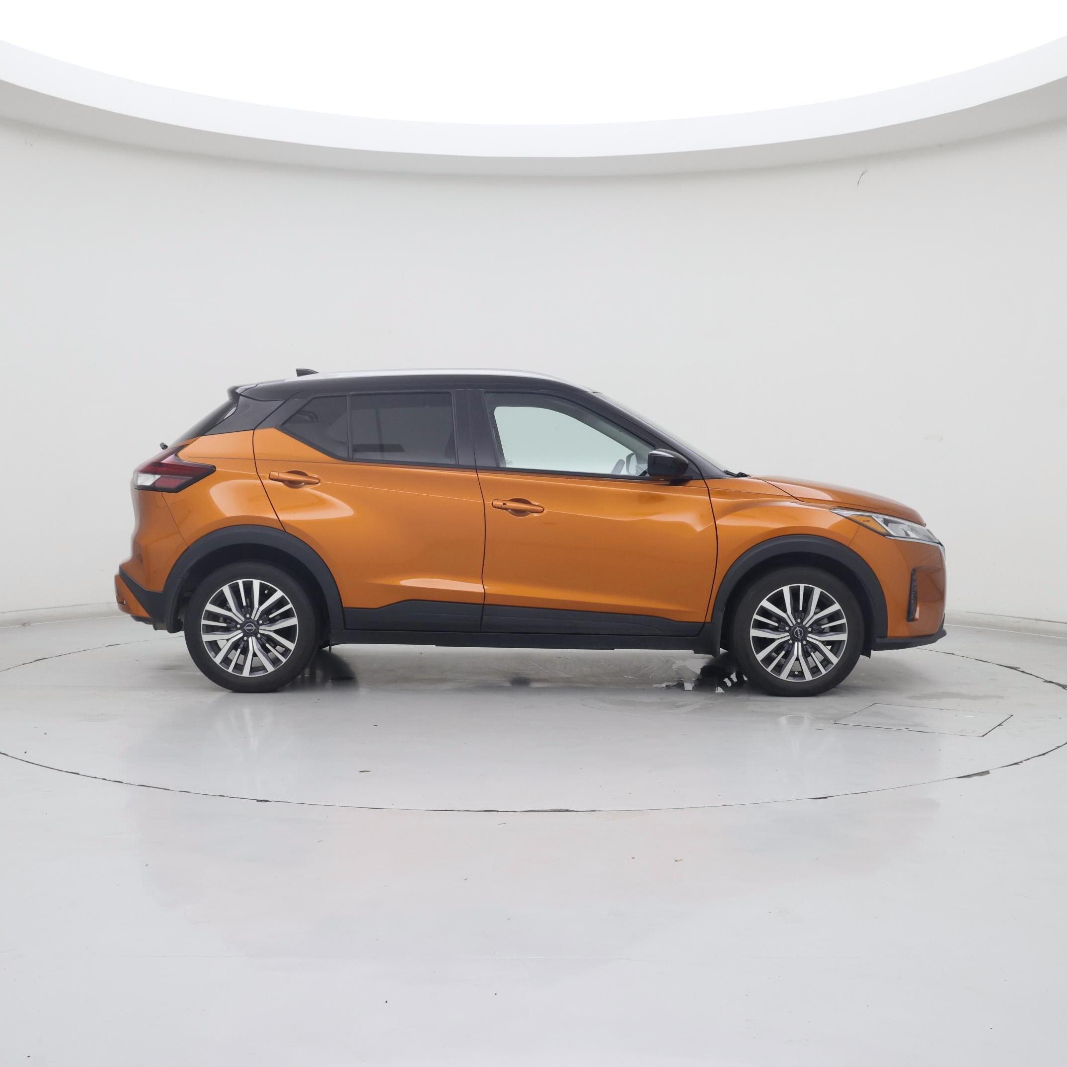Thumbnail: 2023 Nissan Kicks - 7