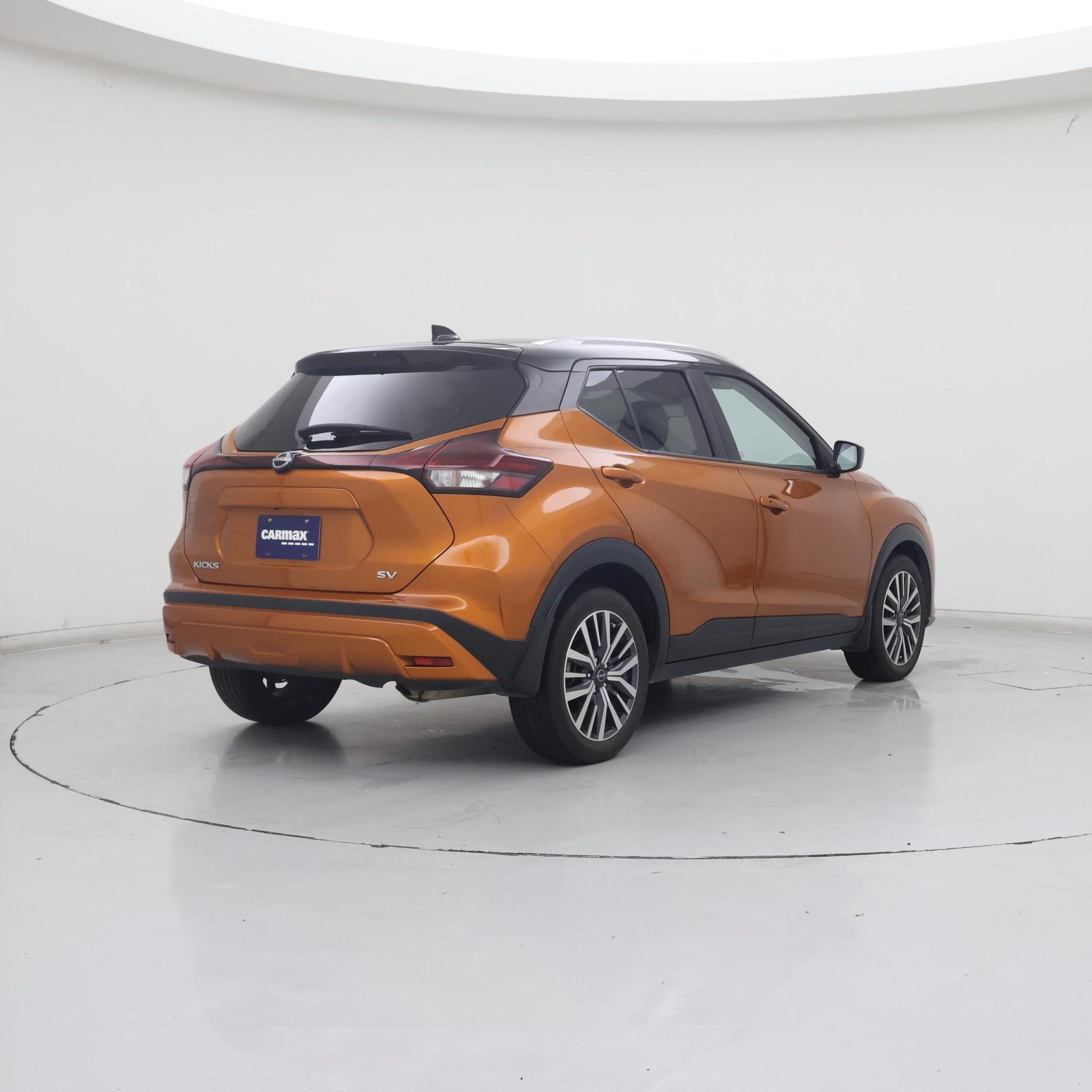 Thumbnail: 2023 Nissan Kicks - 8