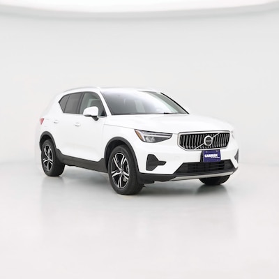 2025 Volvo XC40 B5 Core Bright Theme