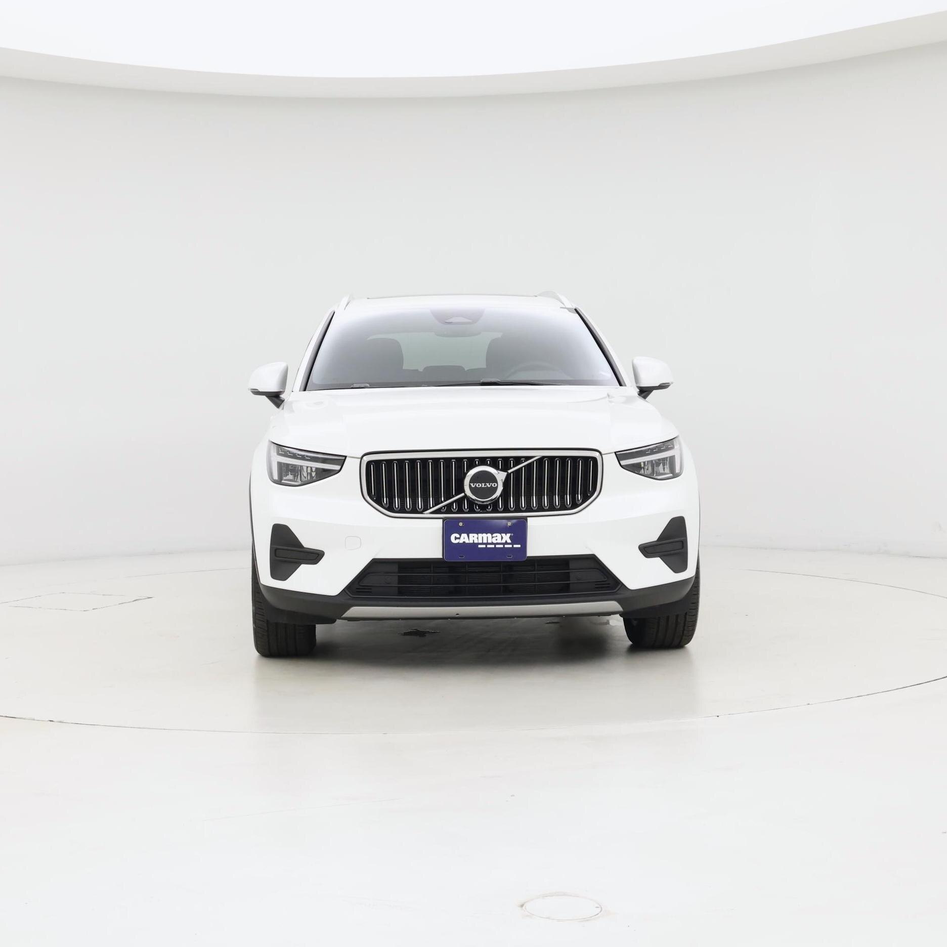 Thumbnail: 2025 Volvo XC40 - 5