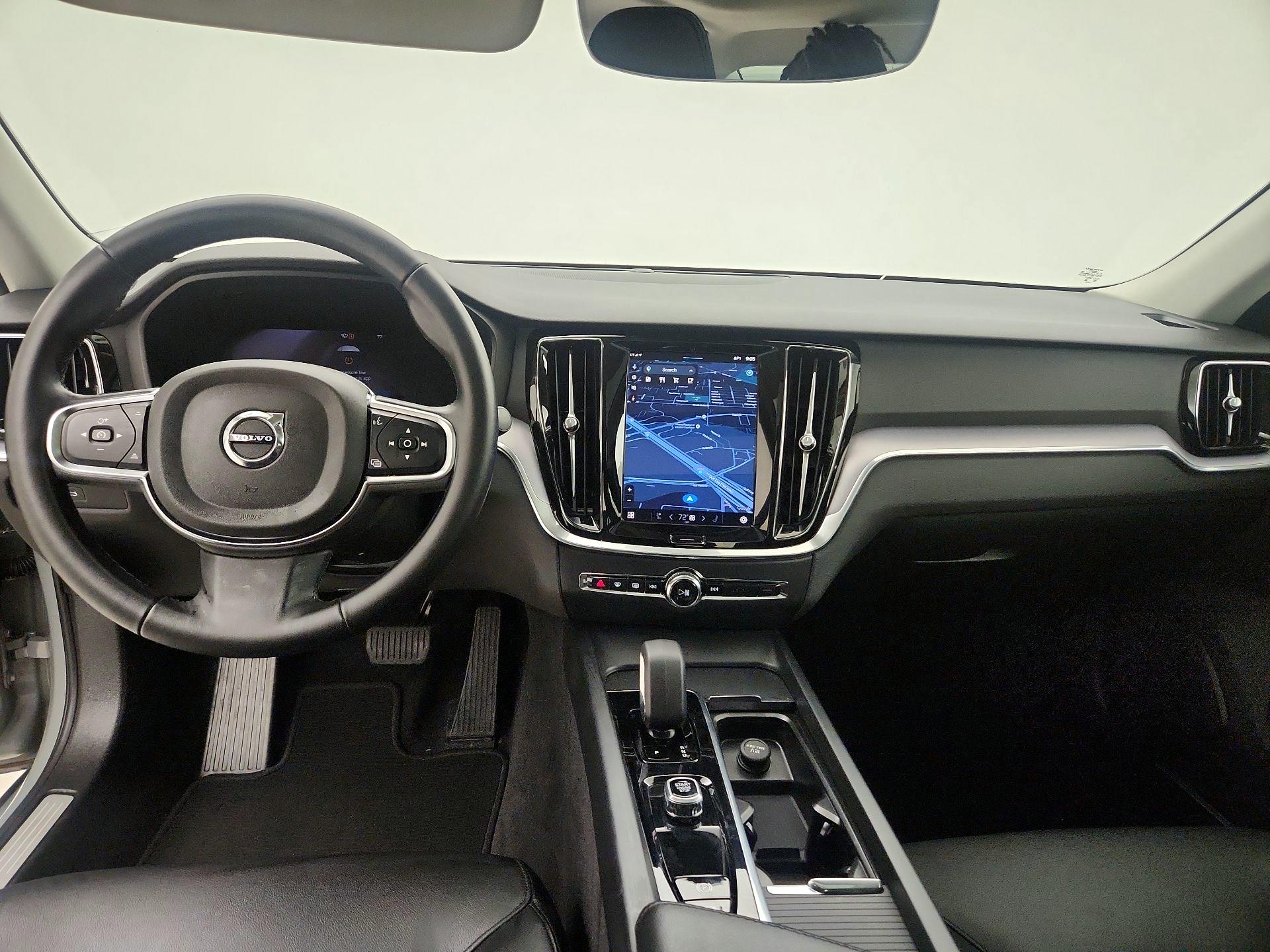 Thumbnail: 2025 Volvo S60 - 9