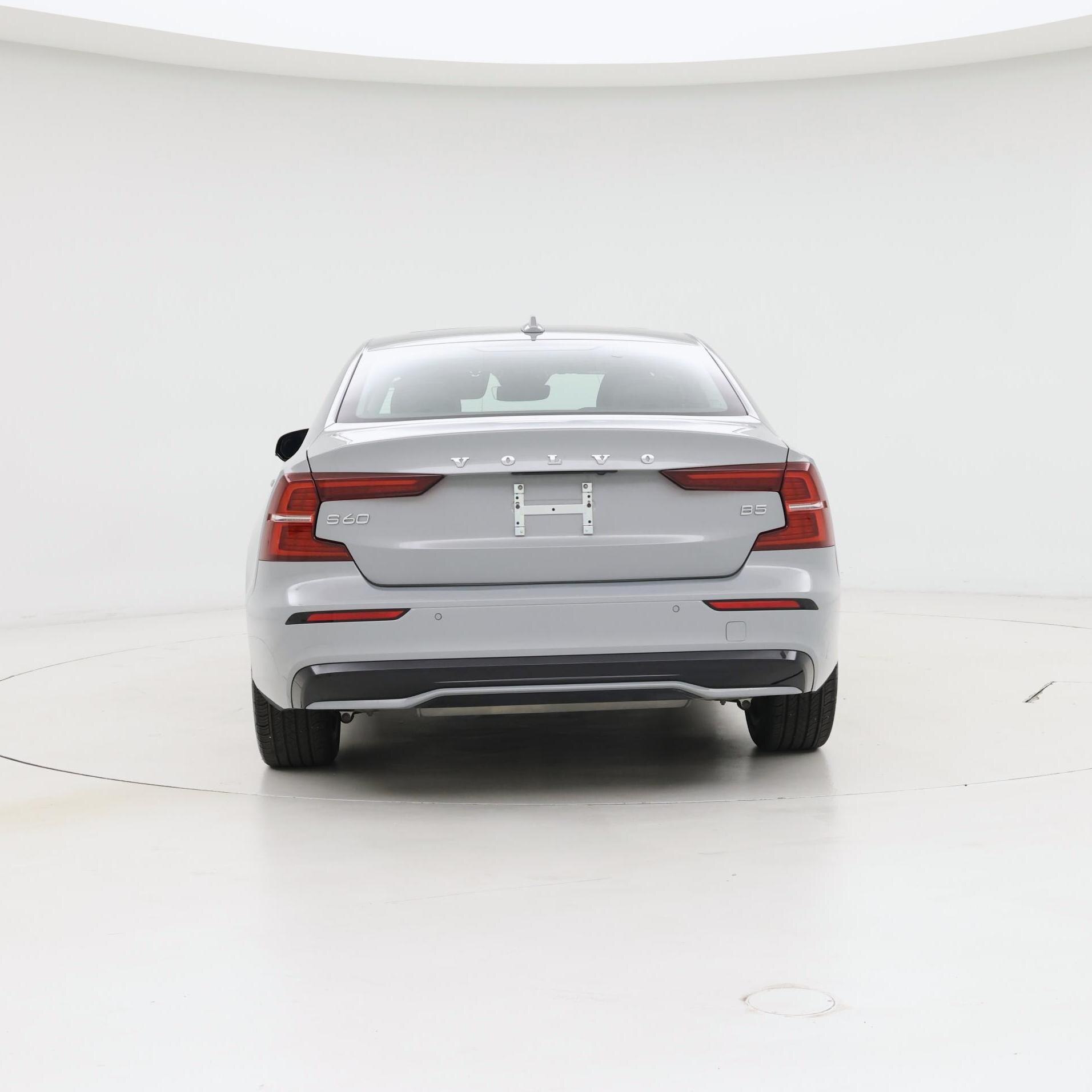 Thumbnail: 2025 Volvo S60 - 6