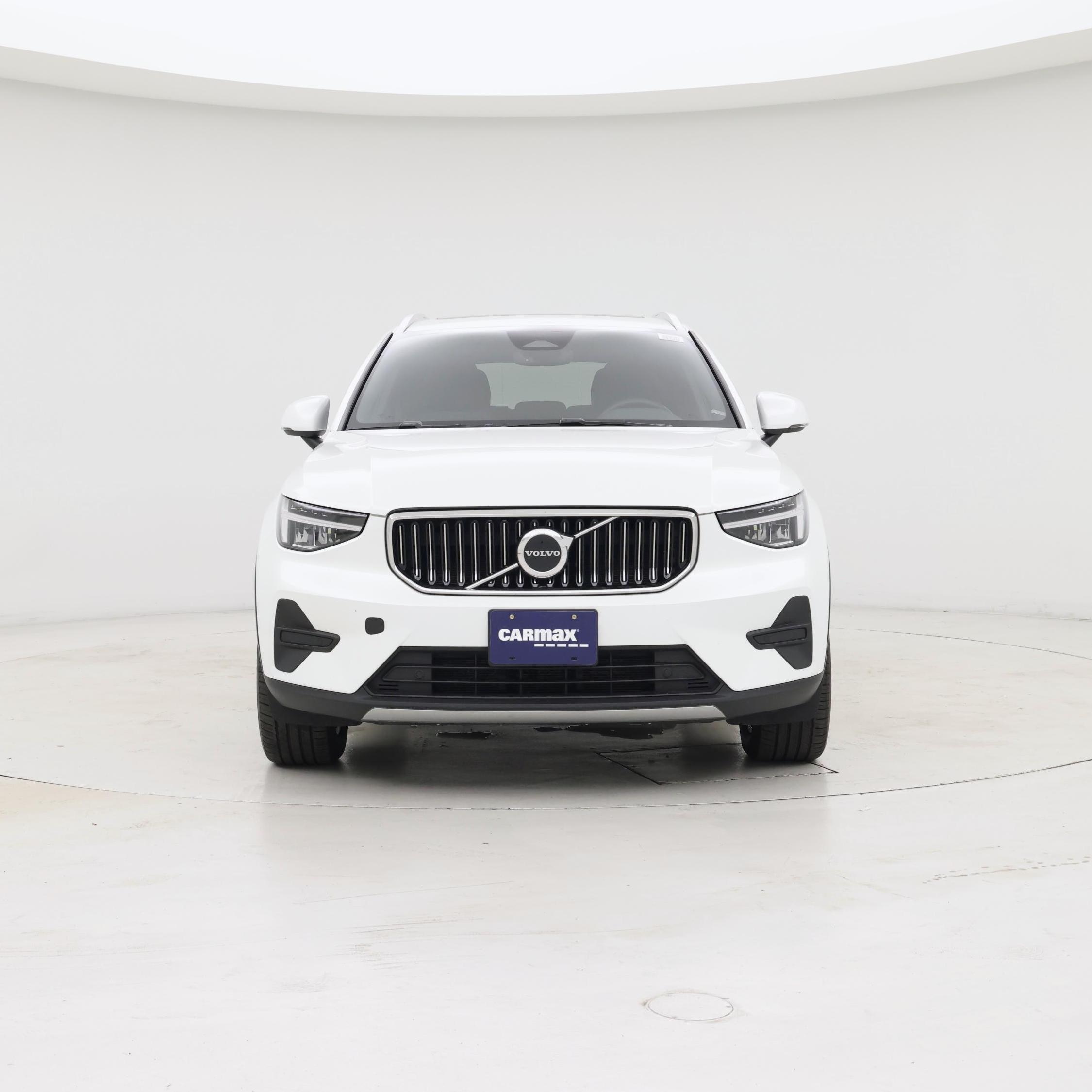 Thumbnail: 2025 Volvo XC40 - 5
